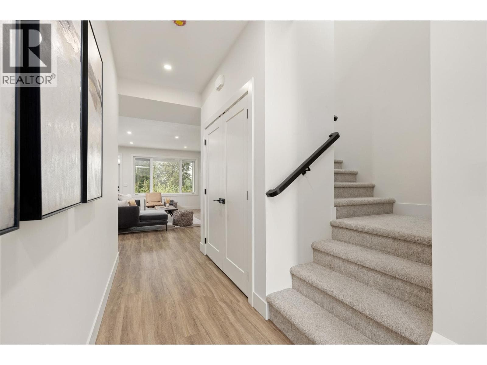 912 Bull Crescent, photo 18