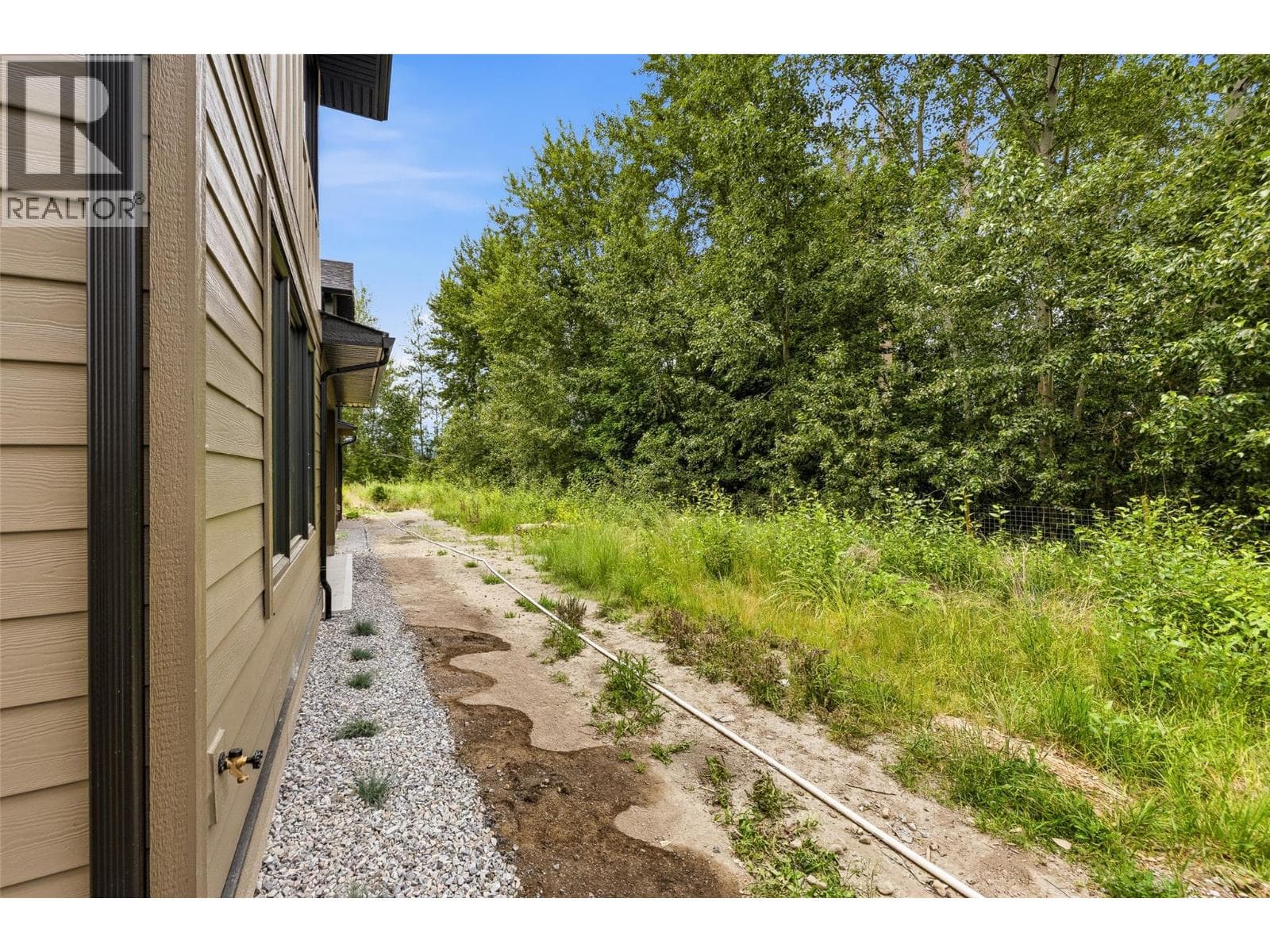 912 Bull Crescent, photo 34
