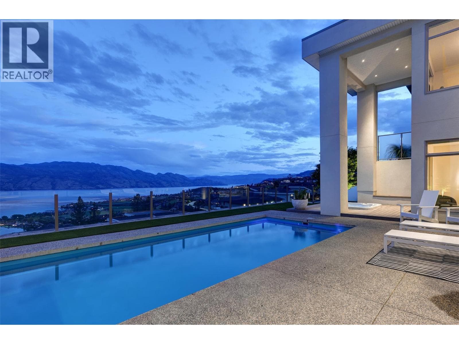 1384 Pinot Noir Drive, photo 3
