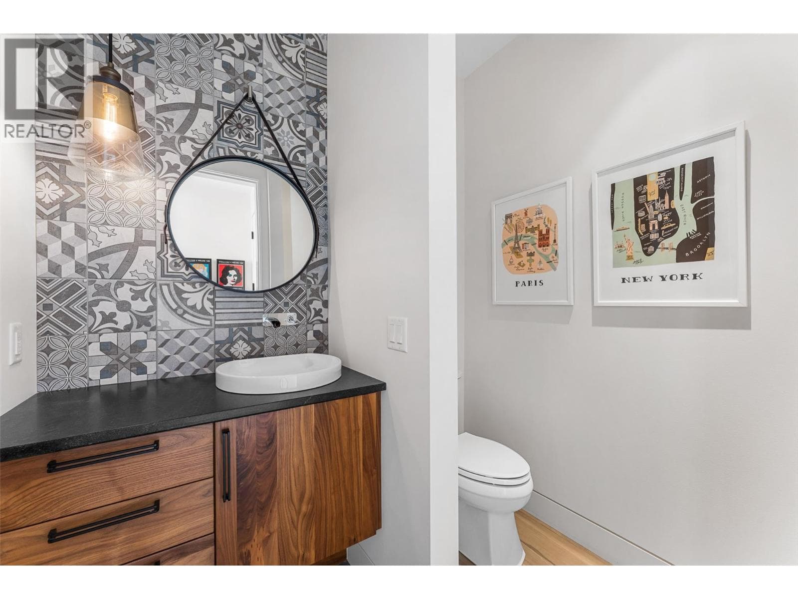 1384 Pinot Noir Drive, photo 49