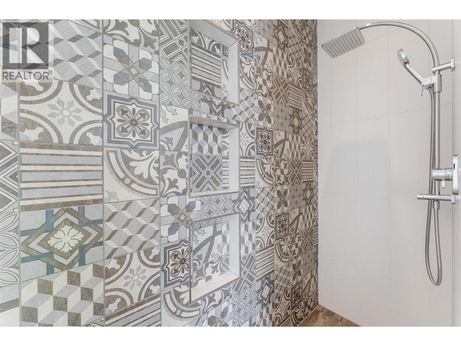 1384 Pinot Noir Drive, photo 38