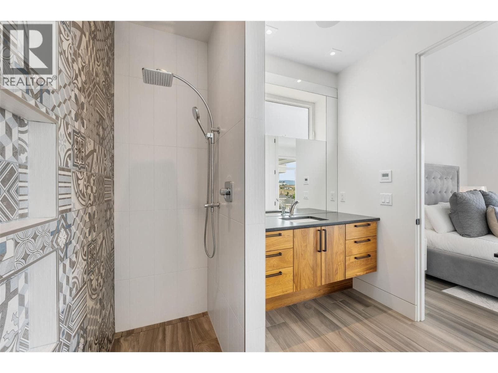 1384 Pinot Noir Drive, photo 39
