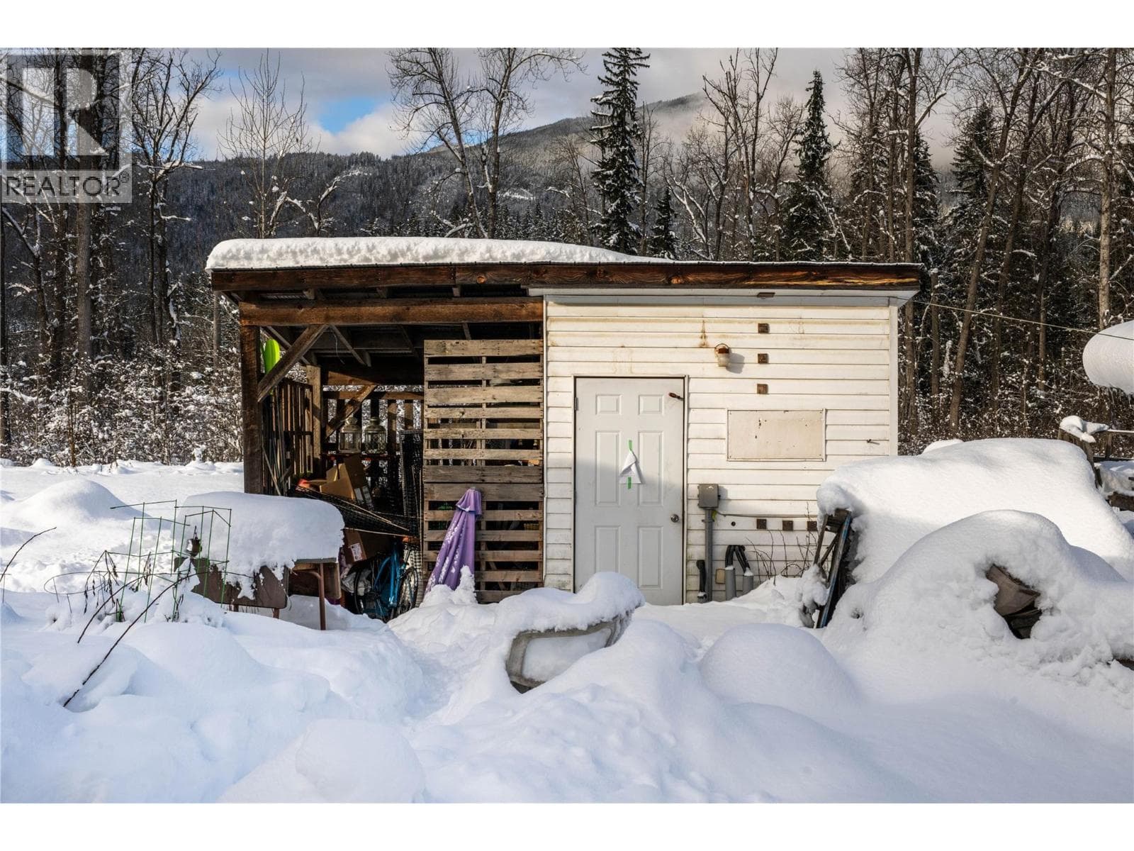 3643 Malakwa Road, photo 15