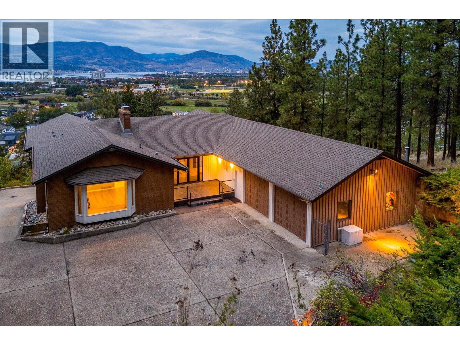1045 Bartholomew Court, photo 1