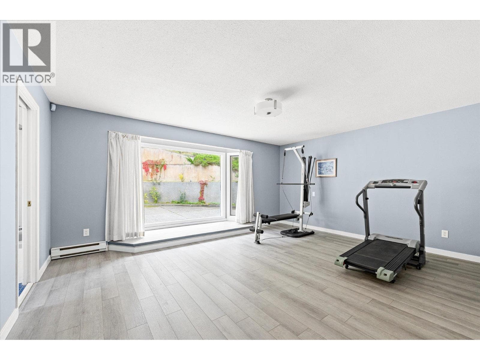 1045 Bartholomew Court, photo 42