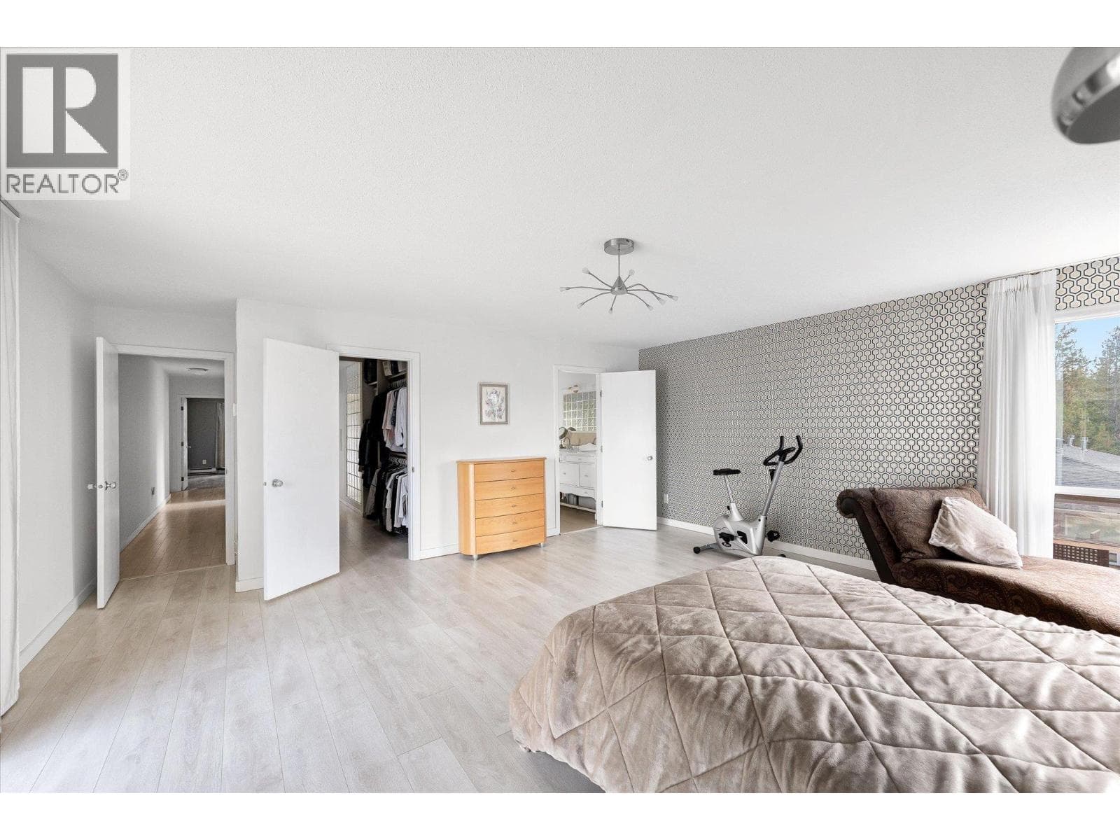 1045 Bartholomew Court, photo 36