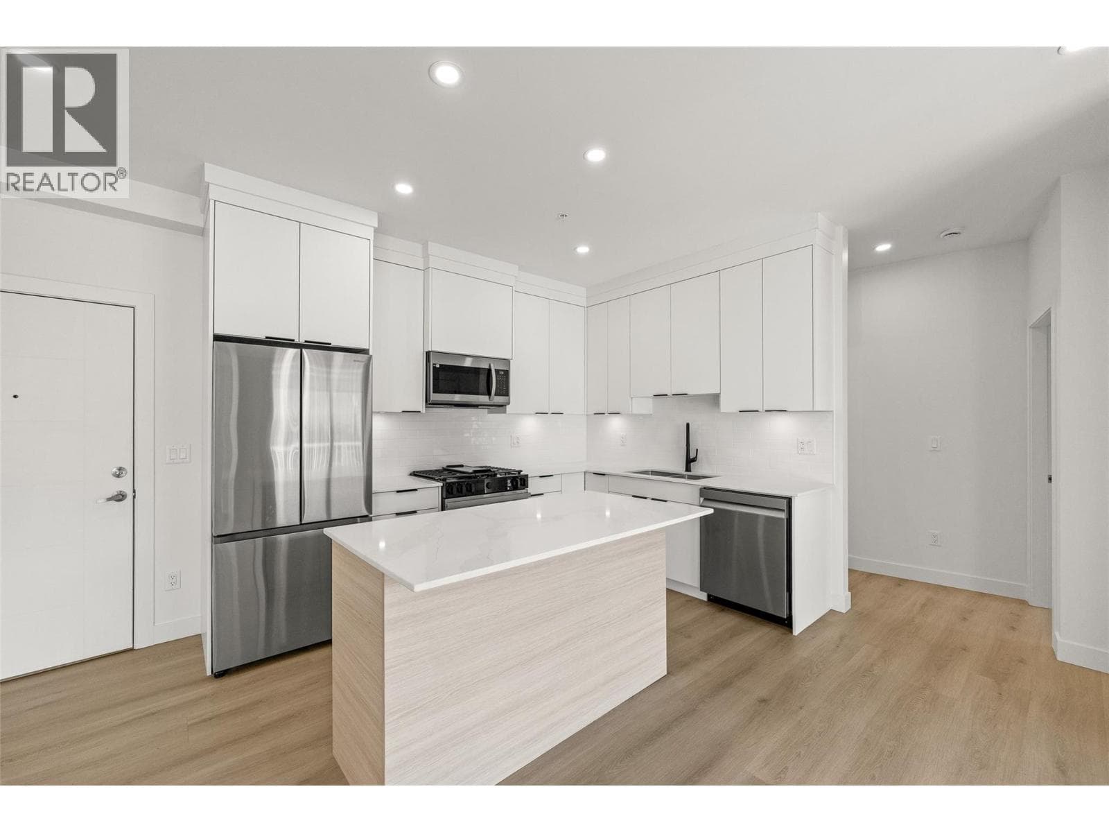 5300 Main Street Unit# 202, photo 6