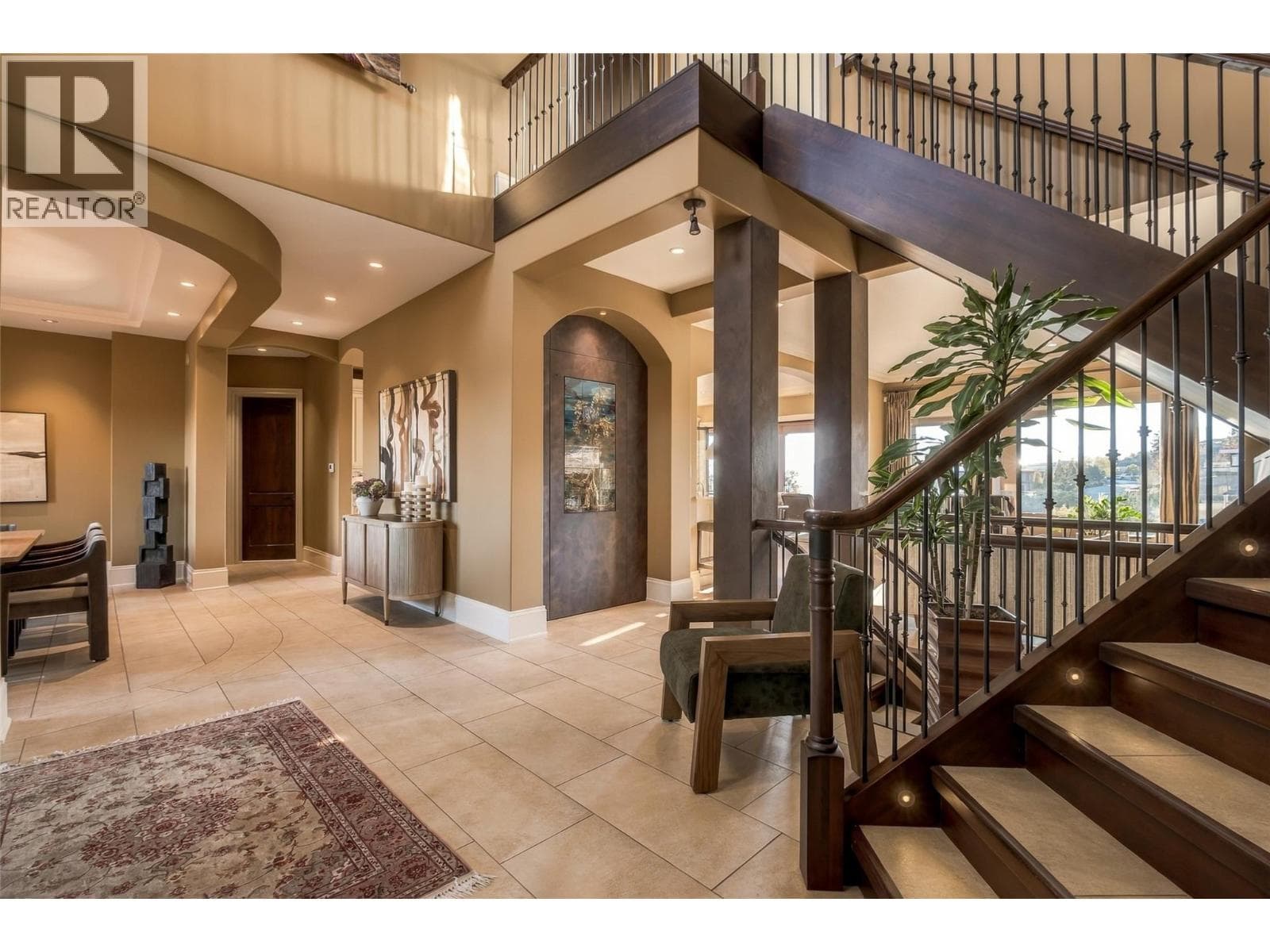 706 Highpointe Court, photo 11