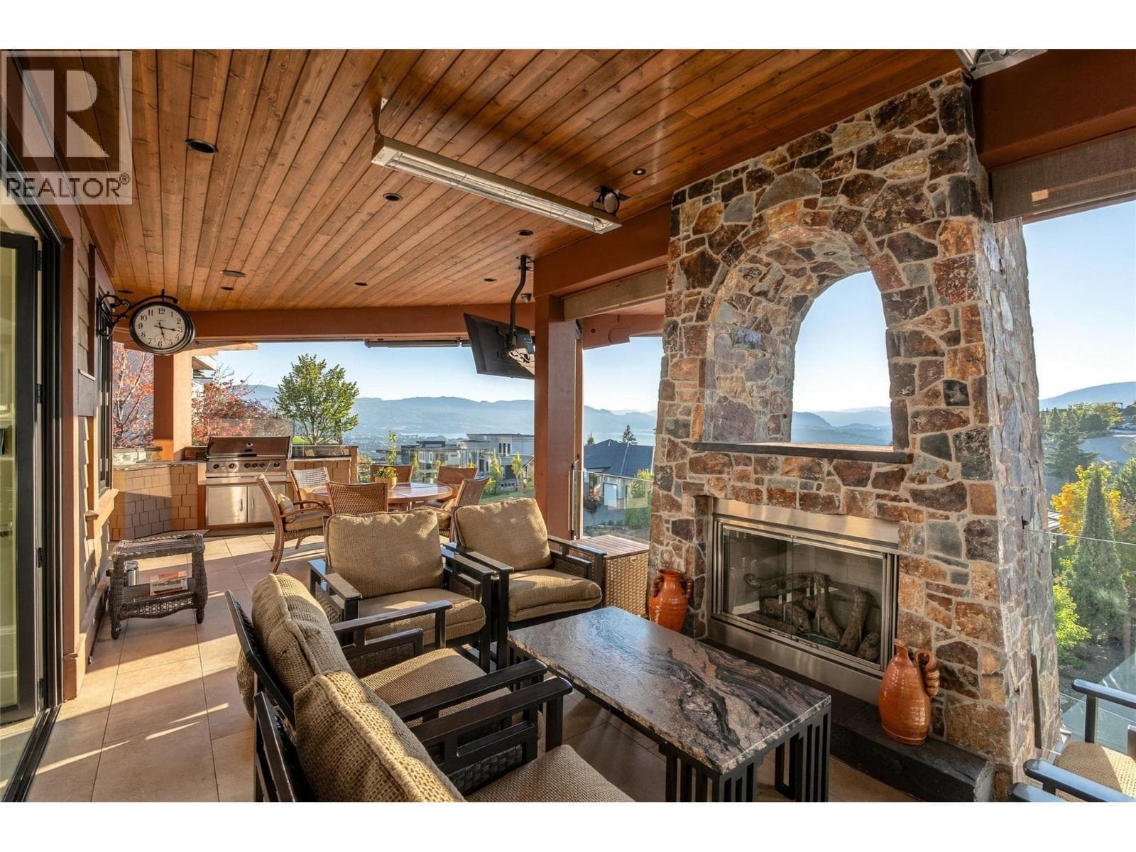 706 Highpointe Court, photo 24