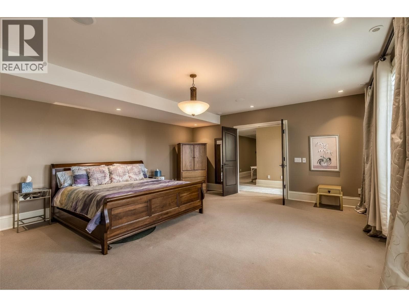 706 Highpointe Court, photo 64