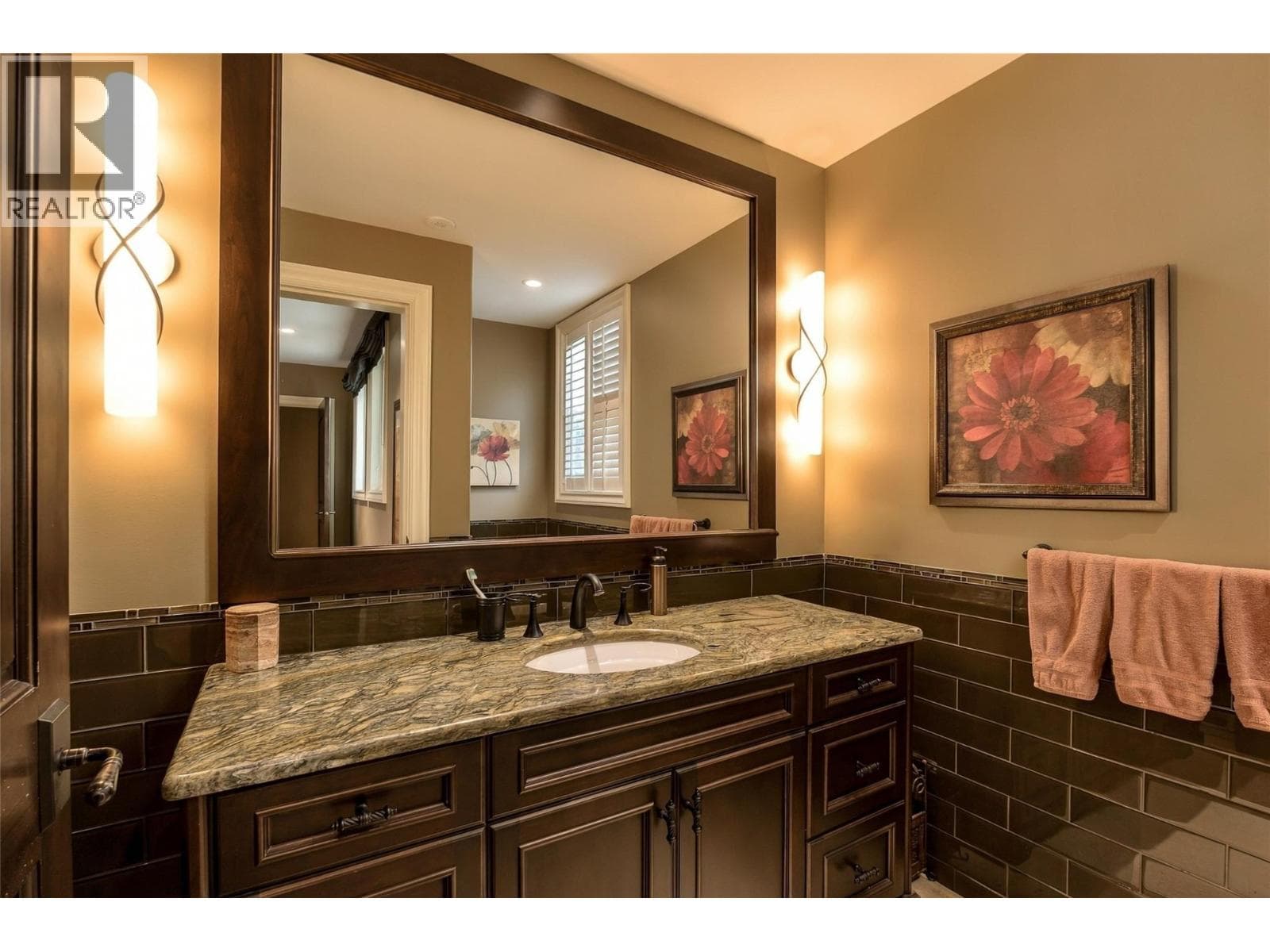 706 Highpointe Court, photo 65