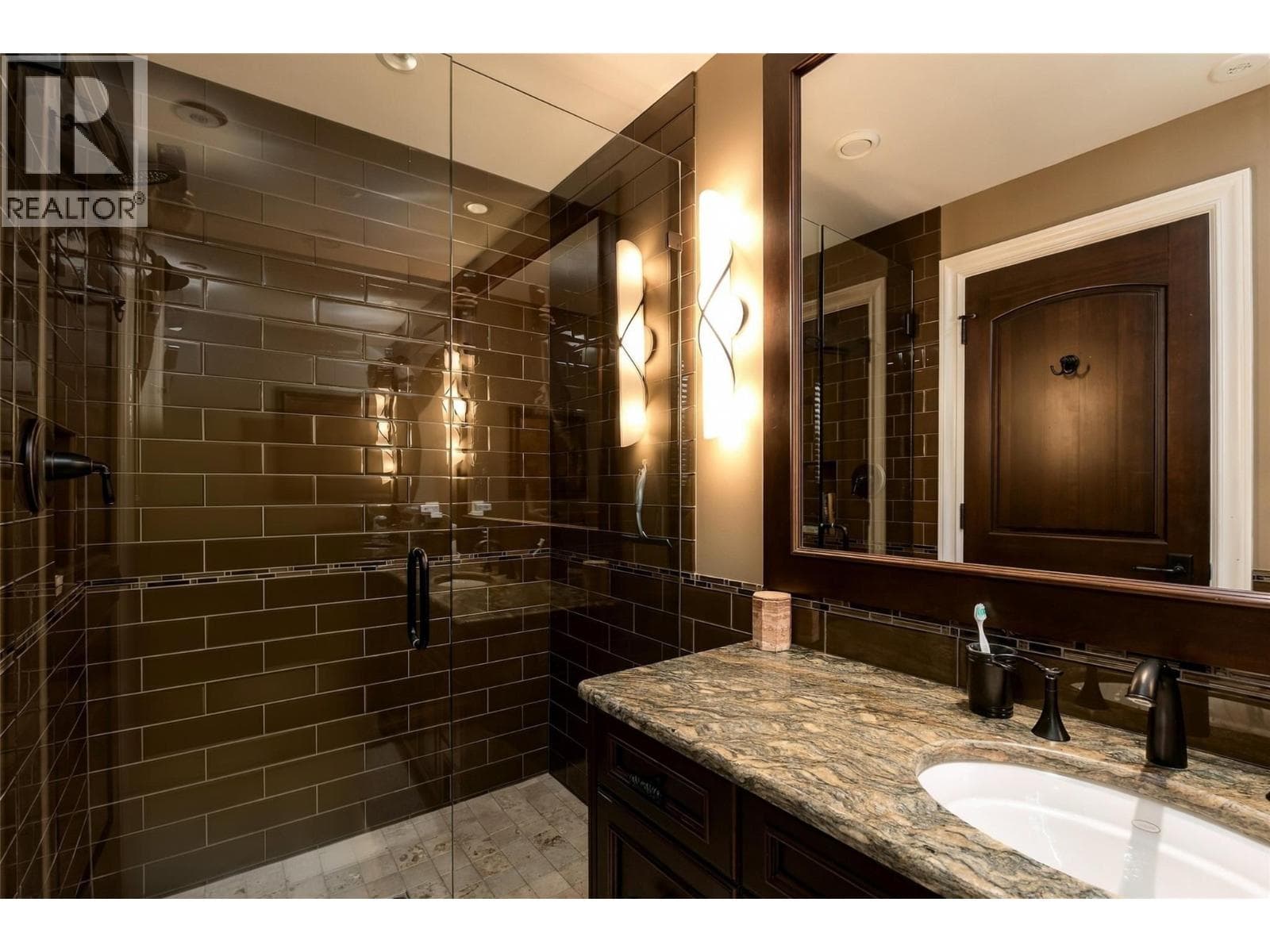 706 Highpointe Court, photo 66