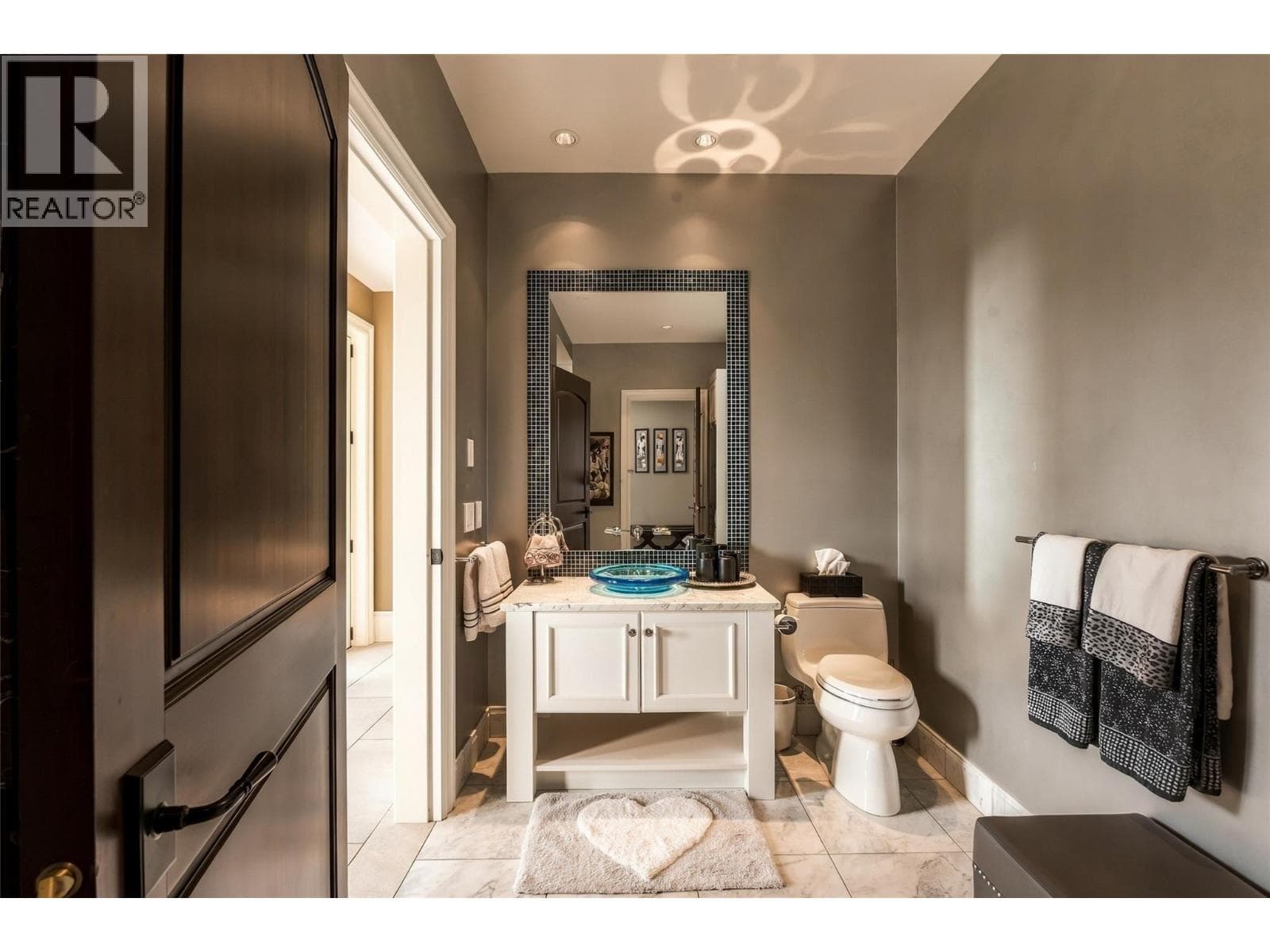 706 Highpointe Court, photo 69