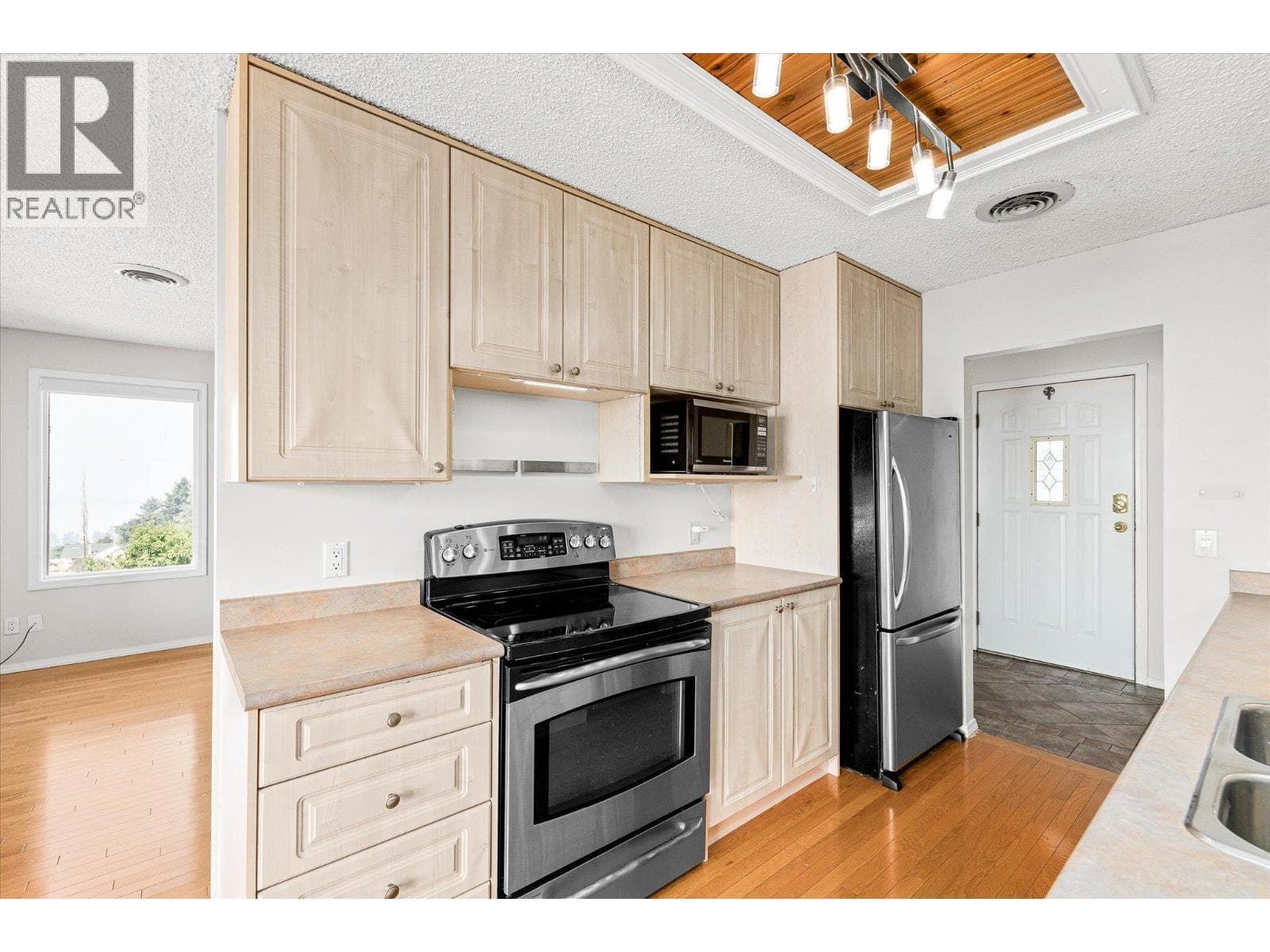 13890 Oyama Road, photo 7