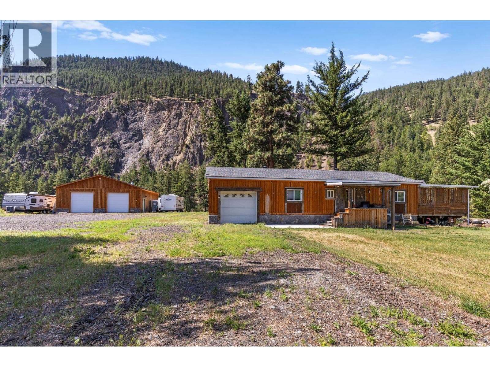 6097 Highway 3, photo 3