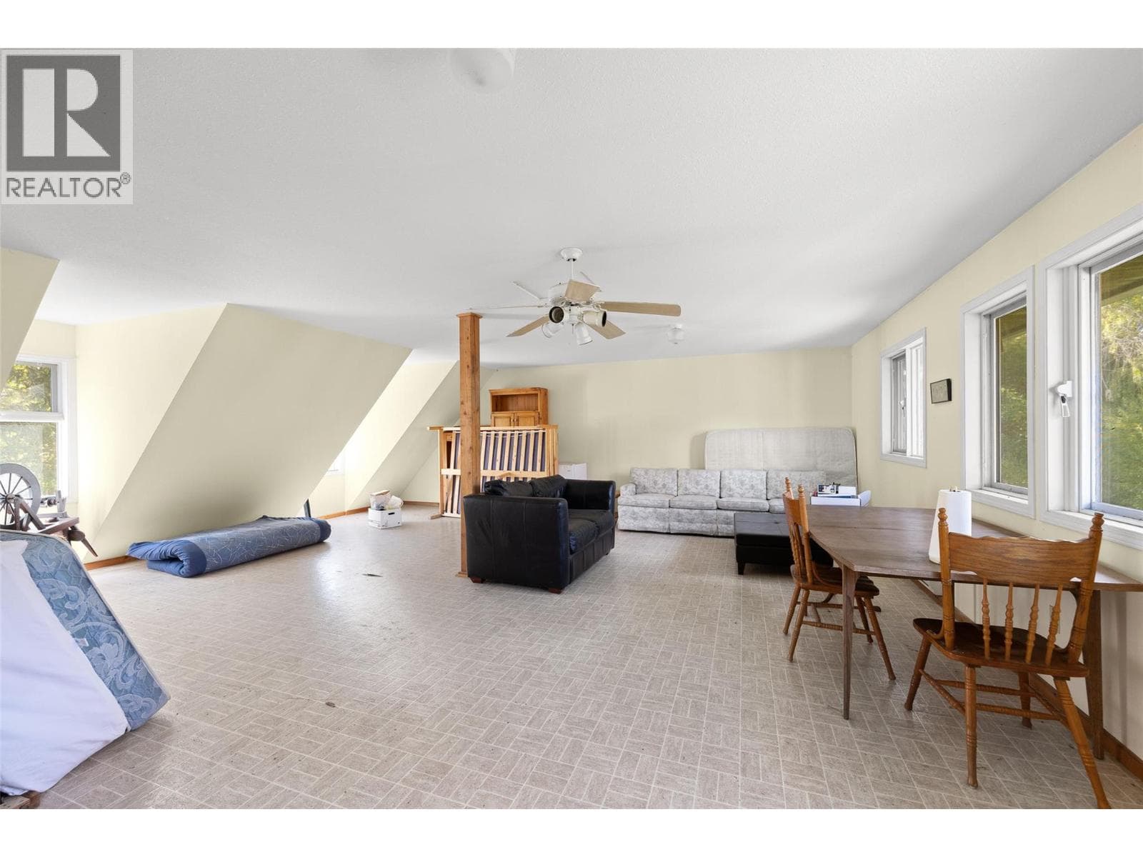 7001 Learmouth Road, photo 50