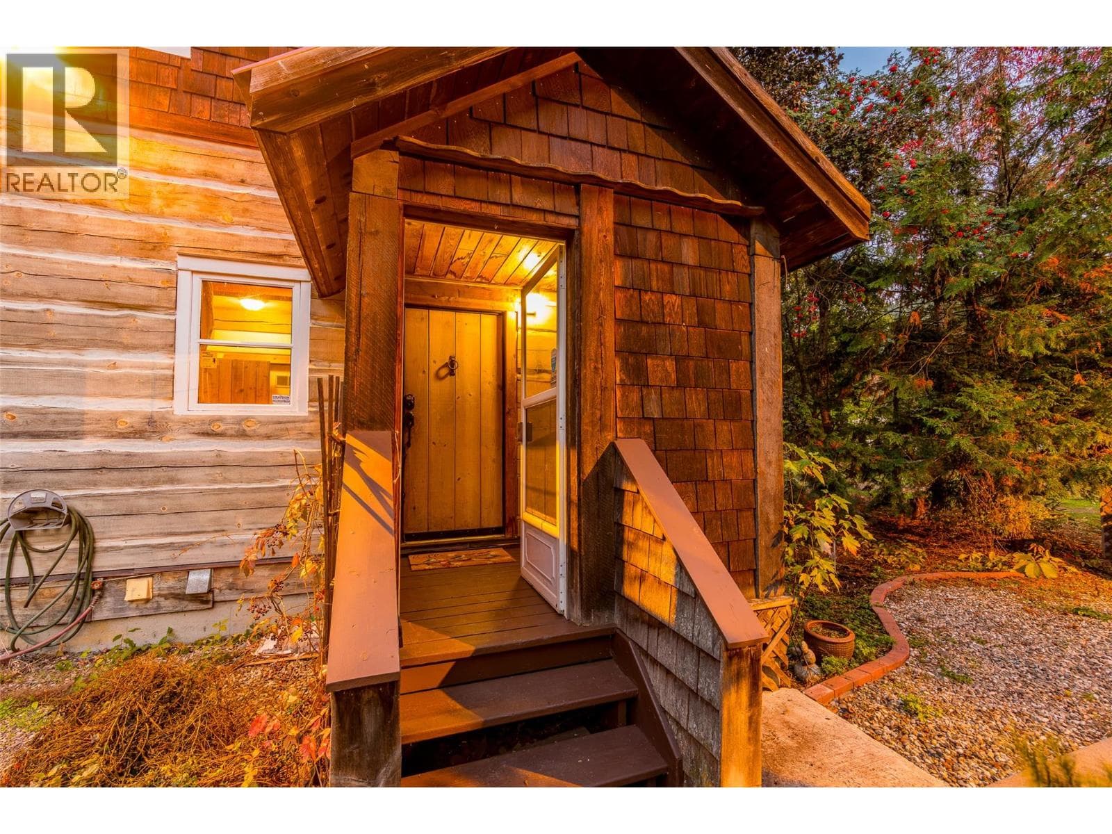 7001 Learmouth Road, photo 91