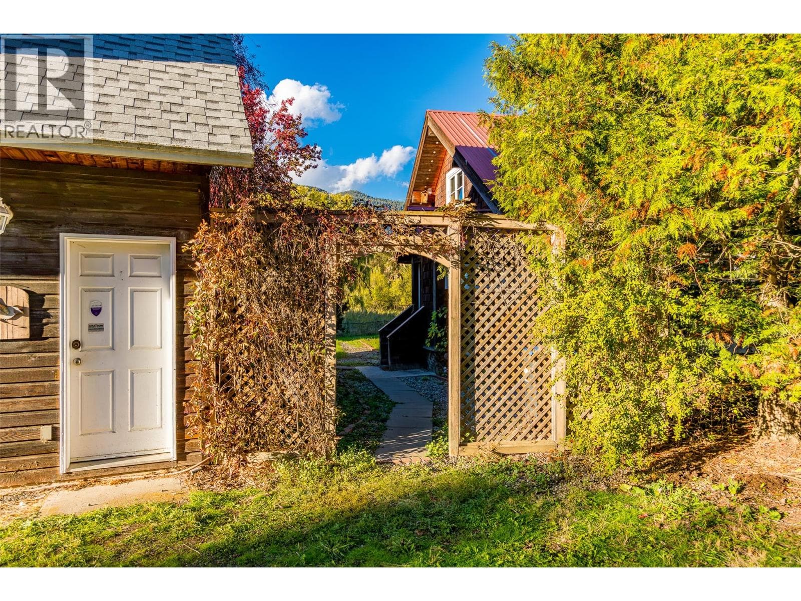 7001 Learmouth Road, photo 47