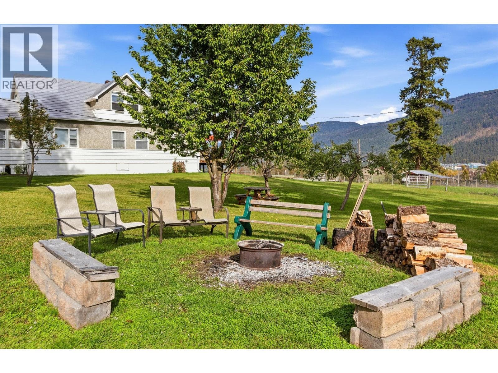 4652 Highway 97A, photo 36