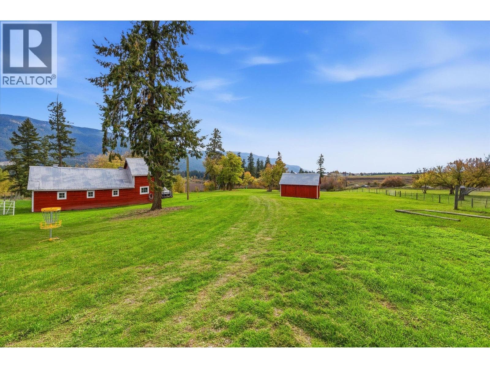 4652 Highway 97A, photo 51
