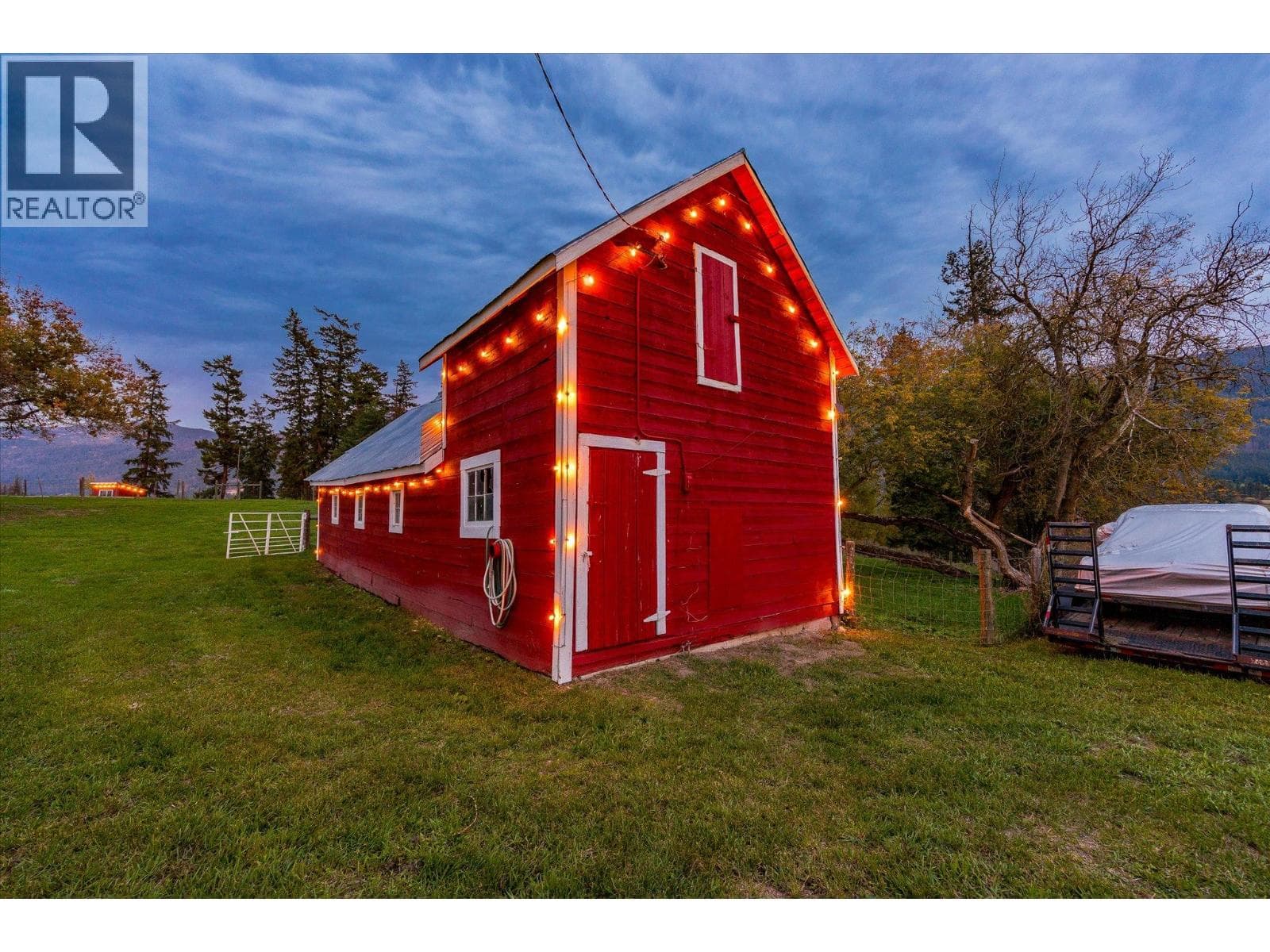 4652 Highway 97A, photo 53