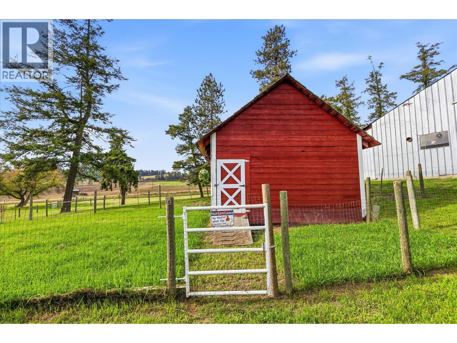 4652 Highway 97A, photo 58