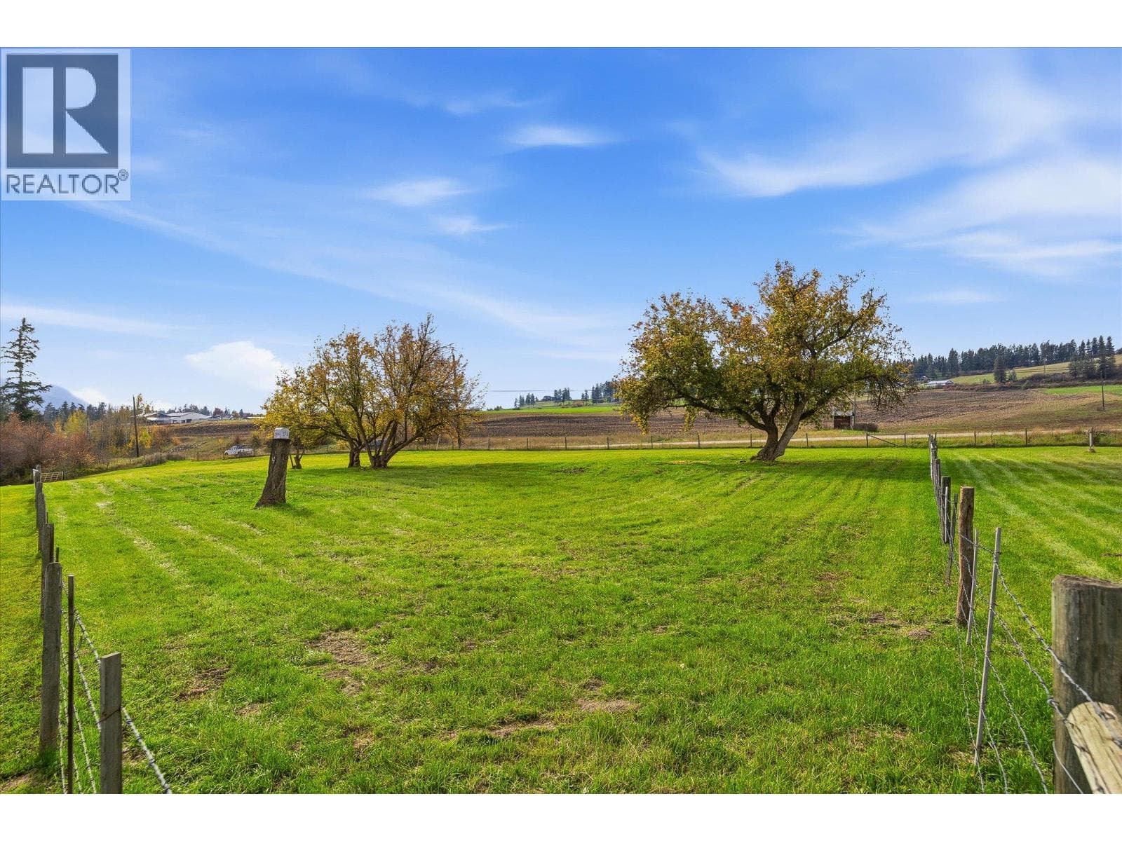 4652 Highway 97A, photo 61