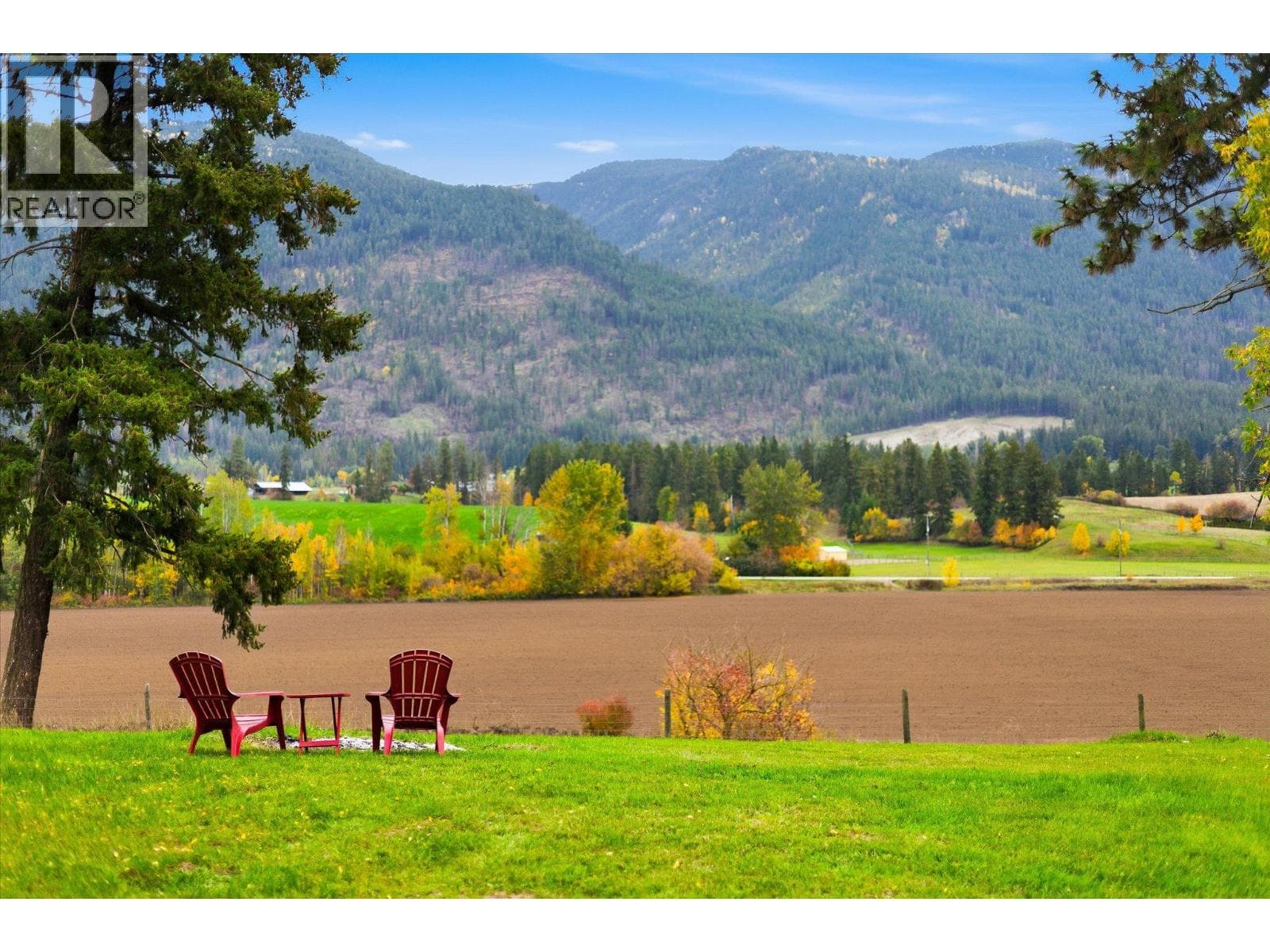 4652 Highway 97A, photo 65