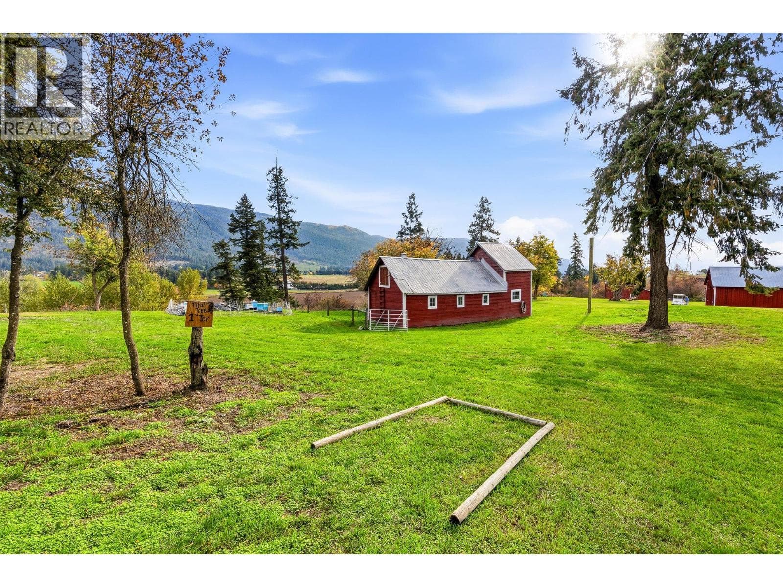 4652 Highway 97A, photo 66