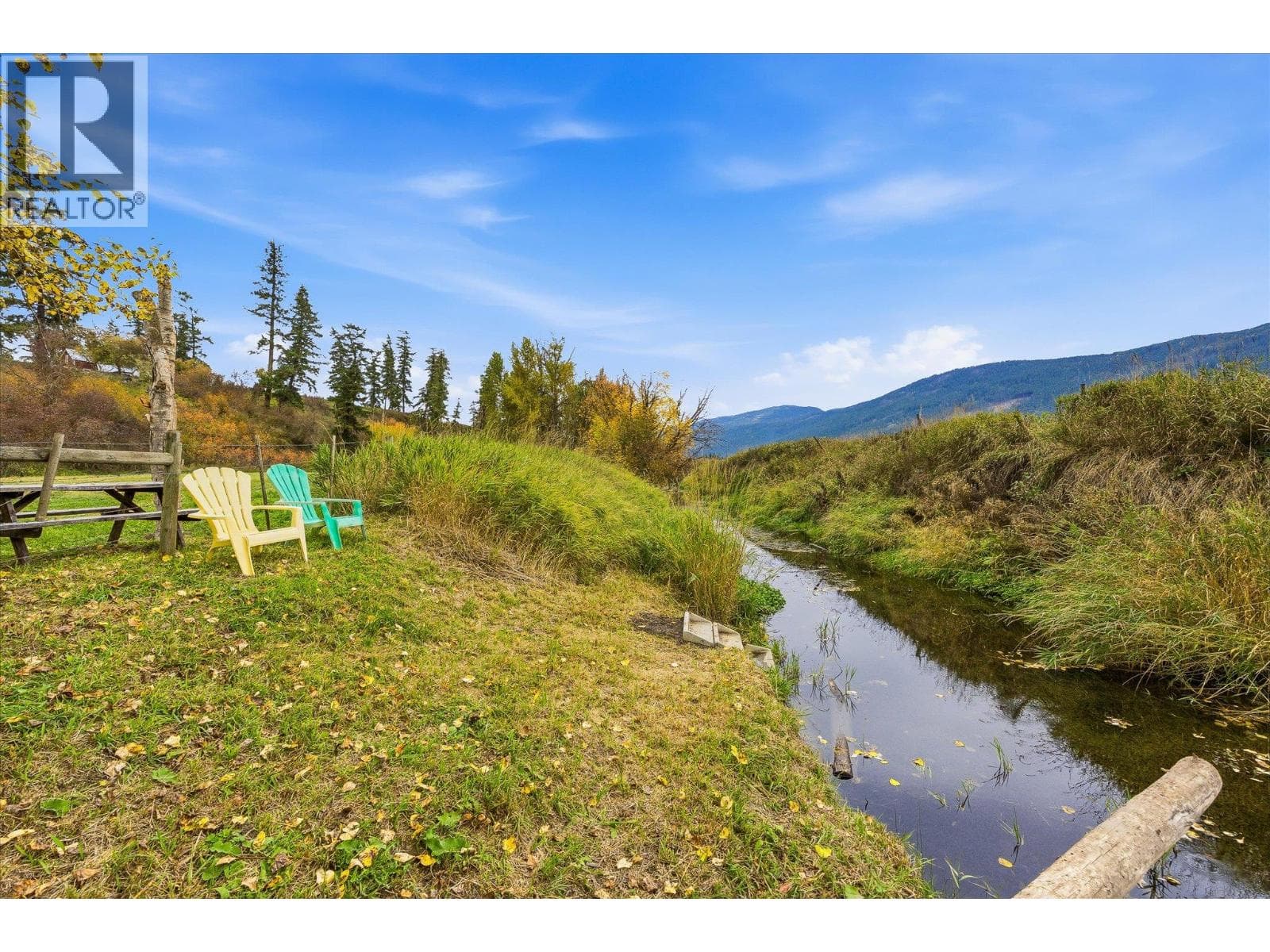 4652 Highway 97A, photo 72