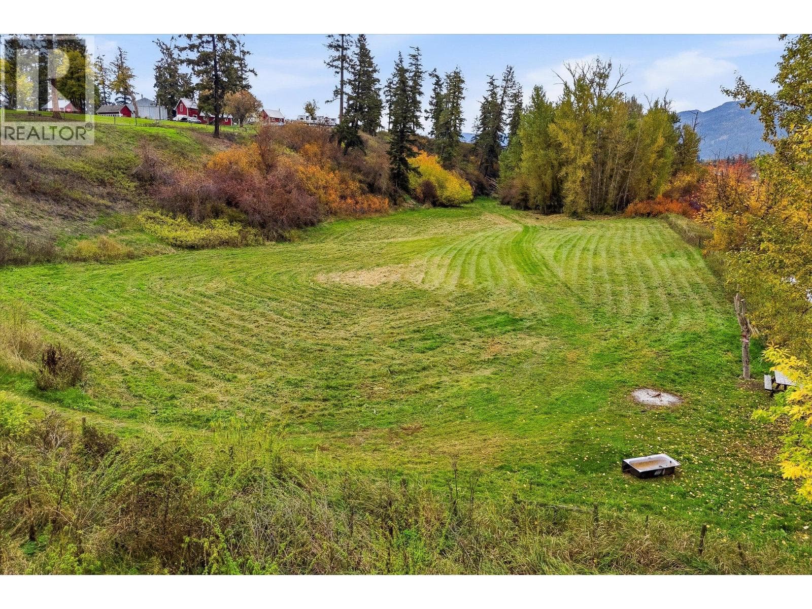 4652 Highway 97A, photo 73