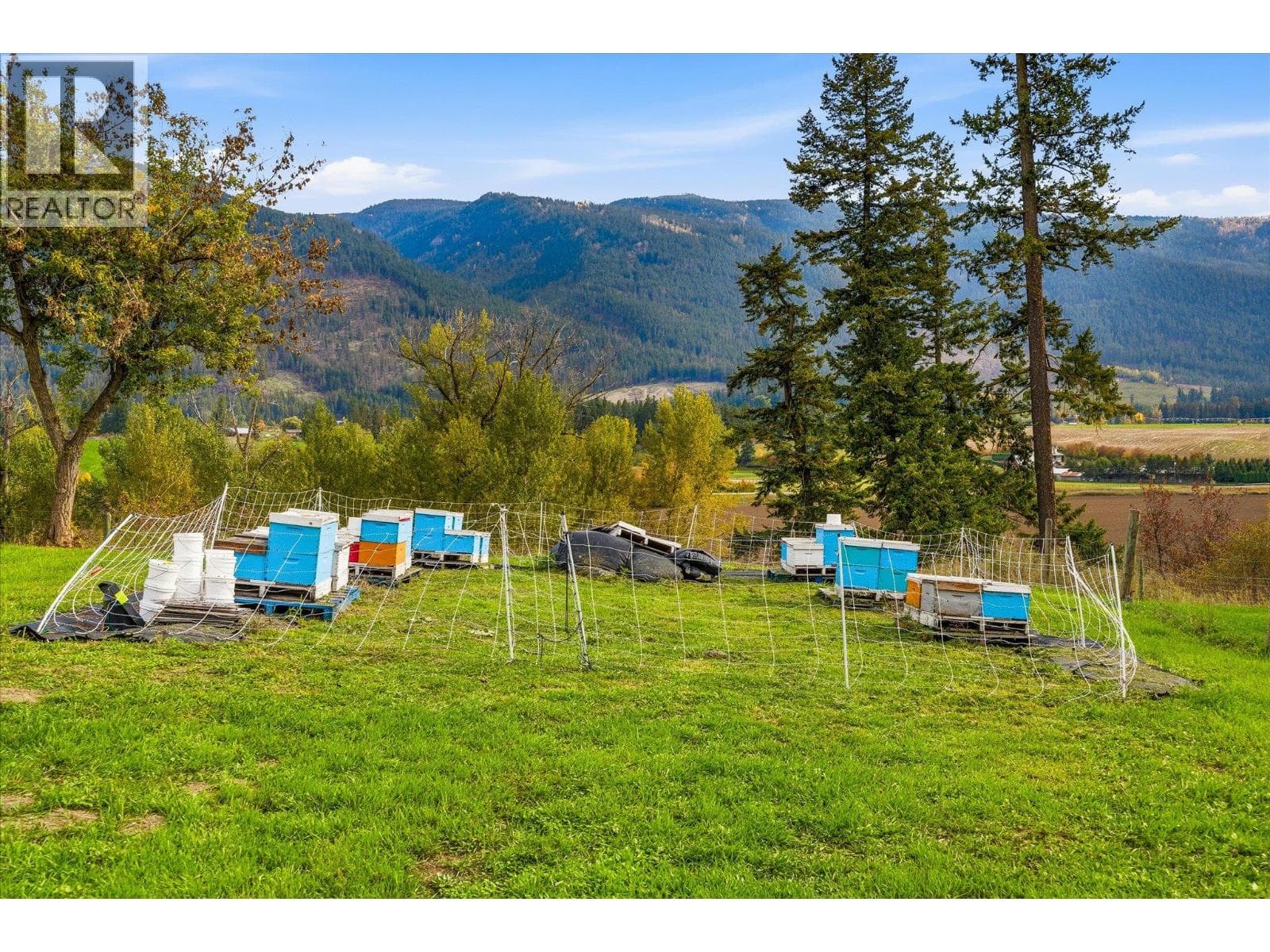 4652 Highway 97A, photo 77