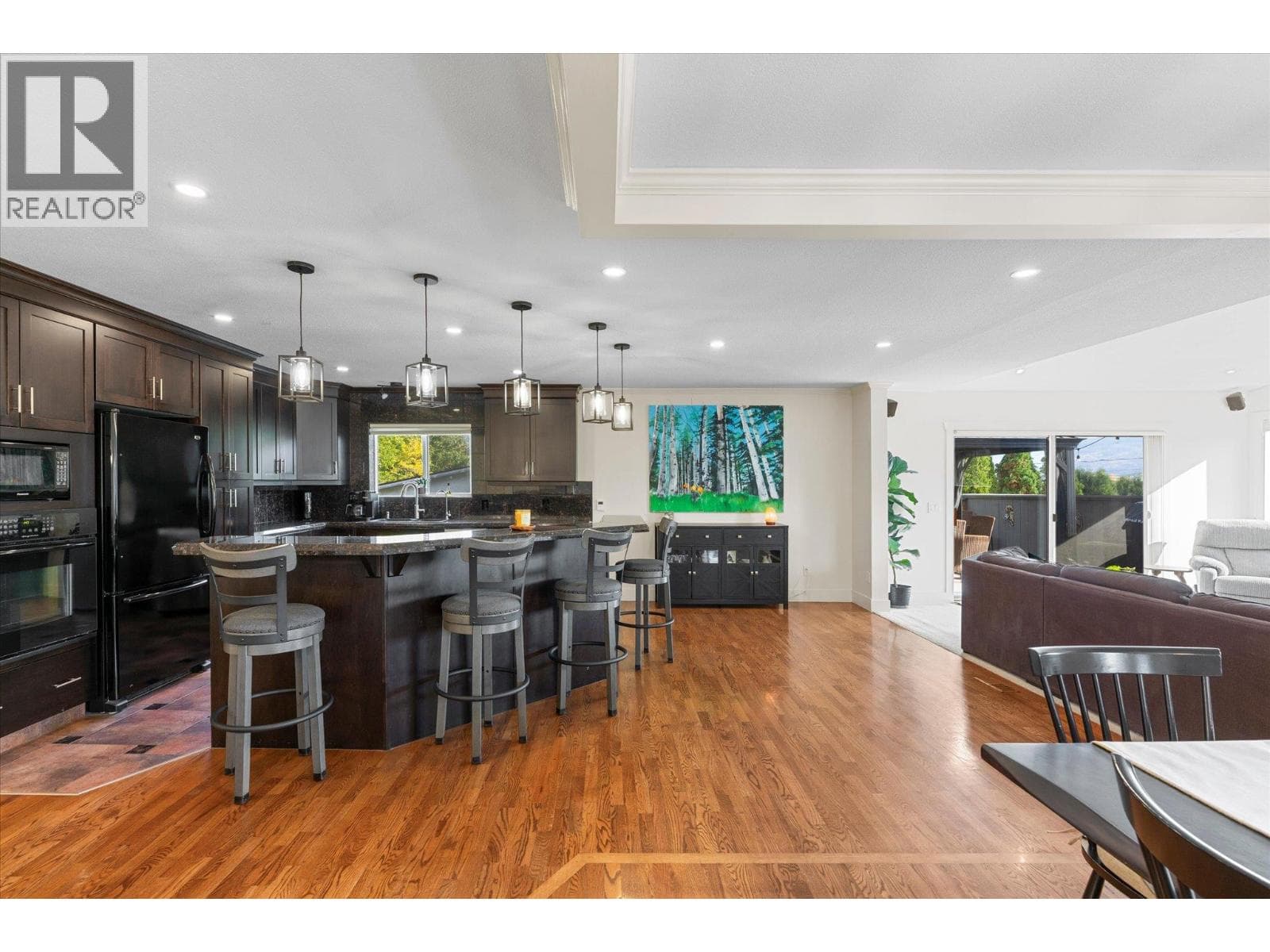 2430 Chieftain Road, photo 10