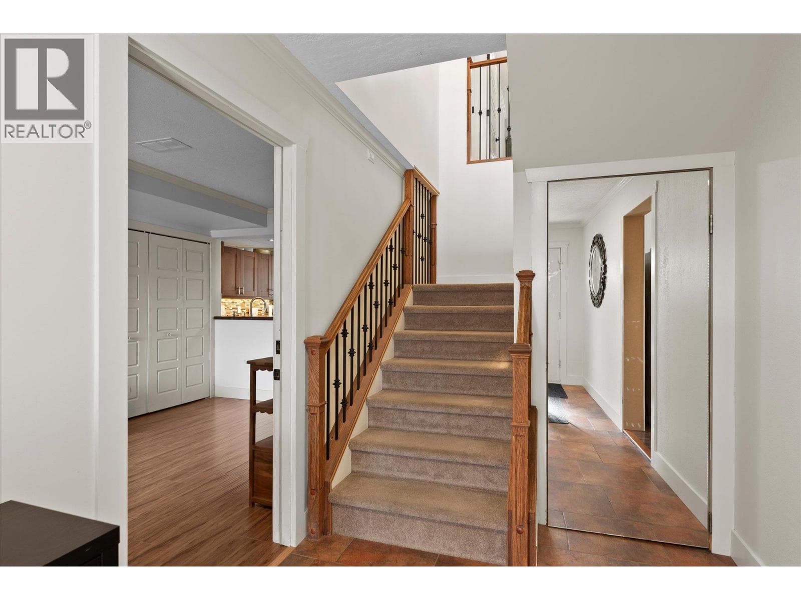 2430 Chieftain Road, photo 32