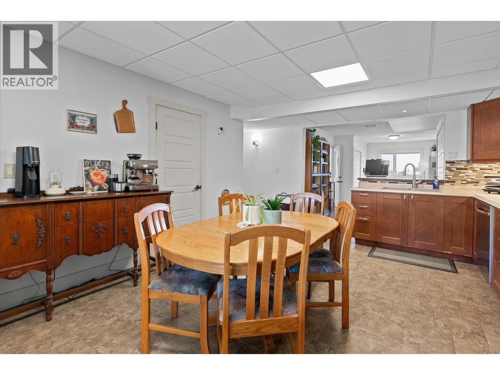 2430 Chieftain Road, photo 41