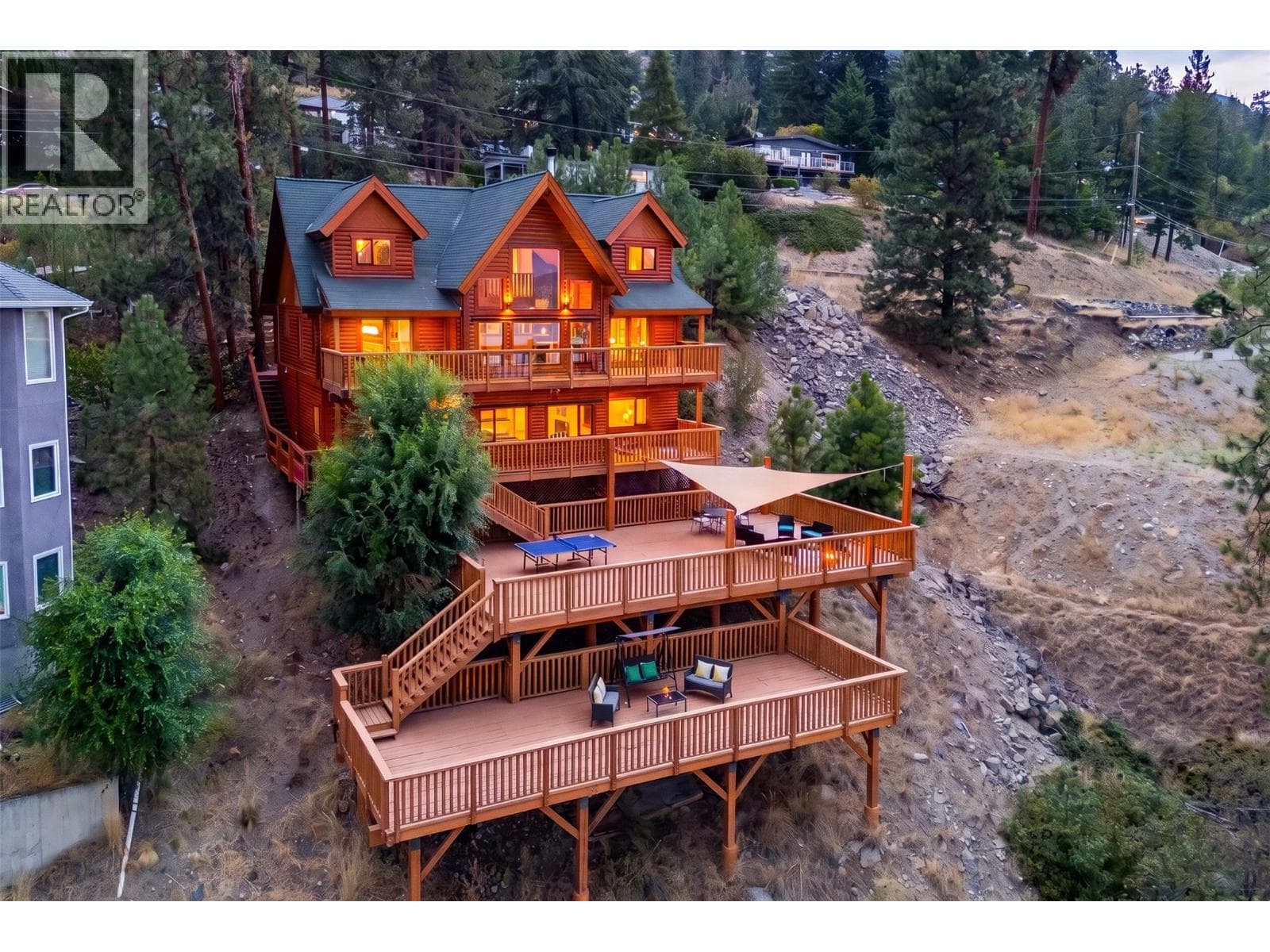 1469 Vancouver Road, photo 2