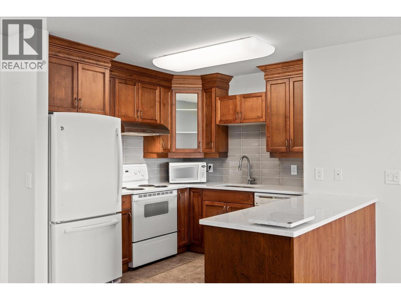 1965 Pandosy Street Unit# 210, condo for sale in Kelowna, photo 8