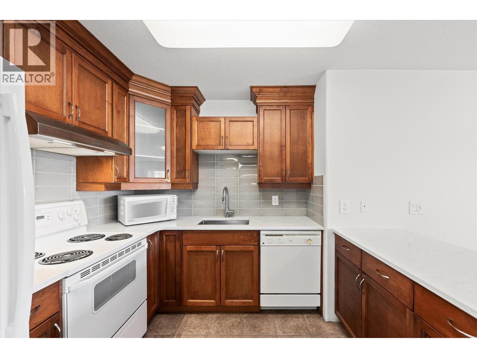 1965 Pandosy Street Unit# 210, condo for sale in Kelowna, photo 10