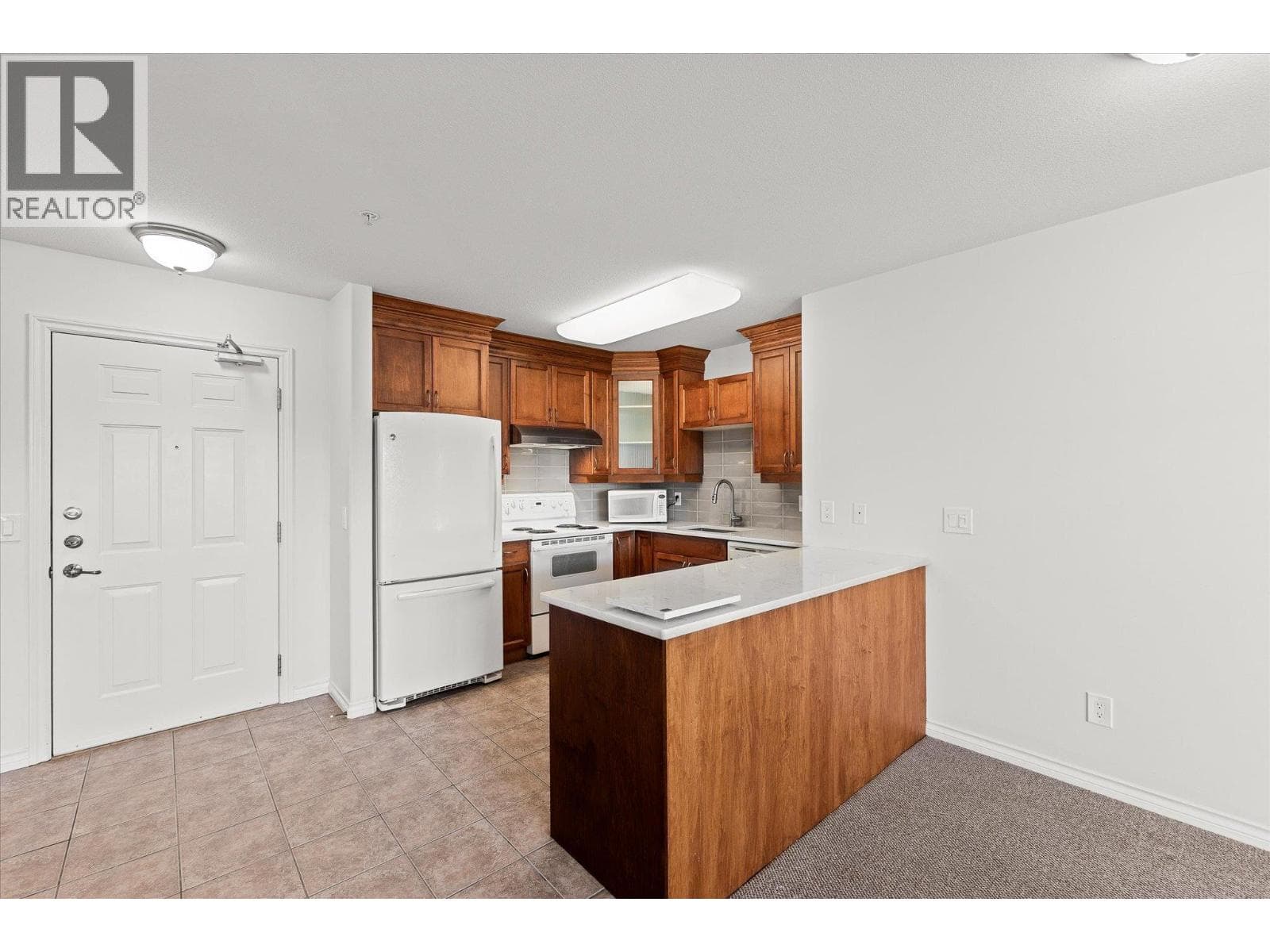 1965 Pandosy Street Unit# 210, condo for sale in Kelowna, photo 6