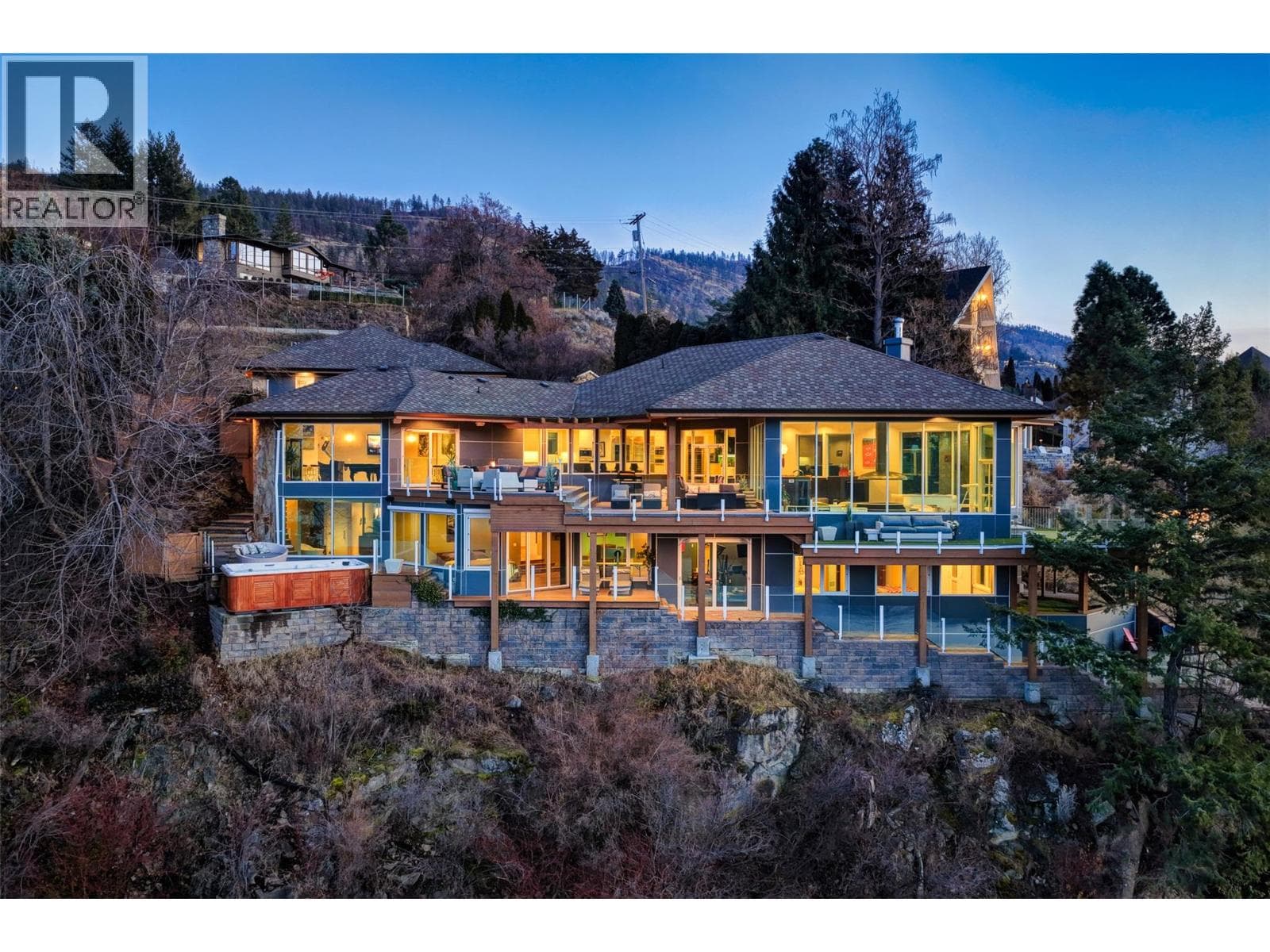 2100 Dewdney Road, home for sale in Kelowna, photo 2