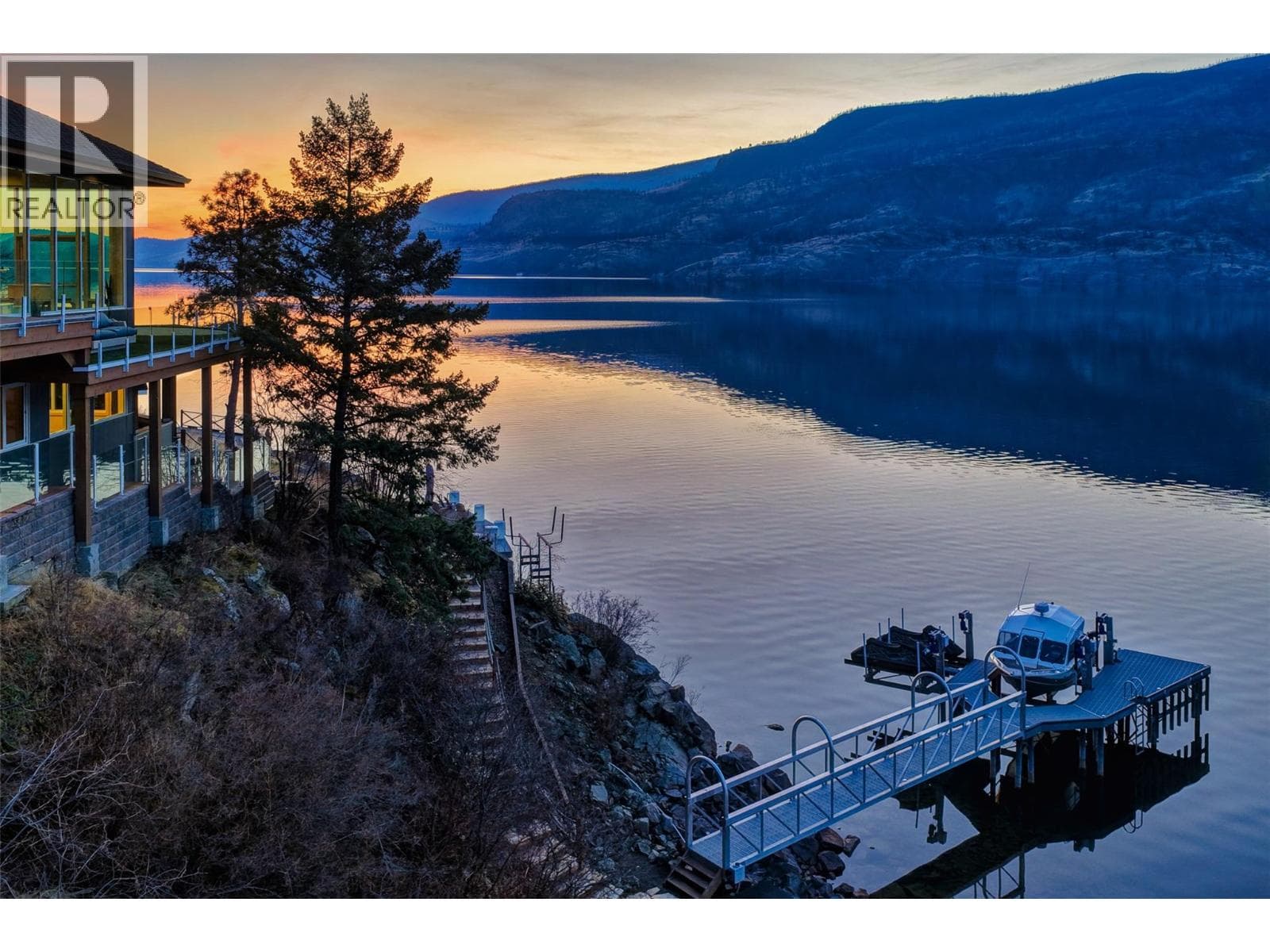 2100 Dewdney Road, home for sale in Kelowna, photo 3