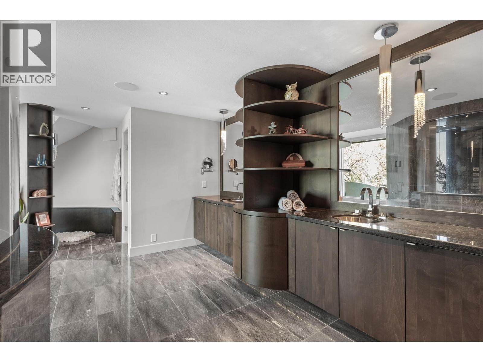 2100 Dewdney Road, home for sale in Kelowna, photo 37
