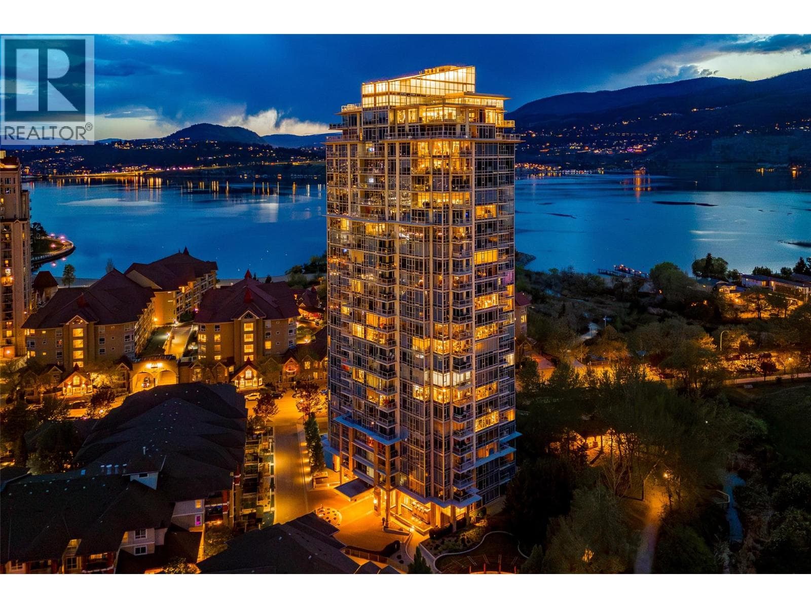 1075 Sunset Drive Unit# PH1, condo for sale in Kelowna, photo 3