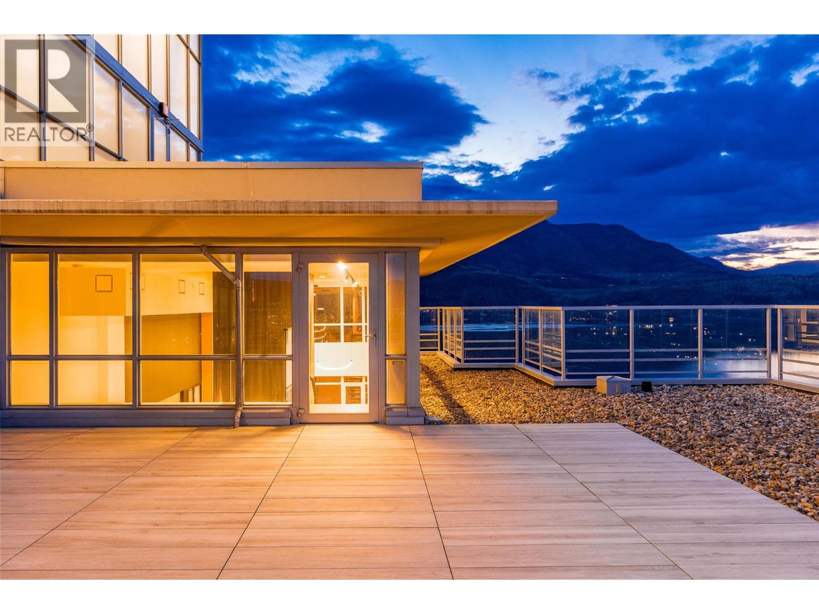1075 Sunset Drive Unit# PH1, condo for sale in Kelowna, photo 54