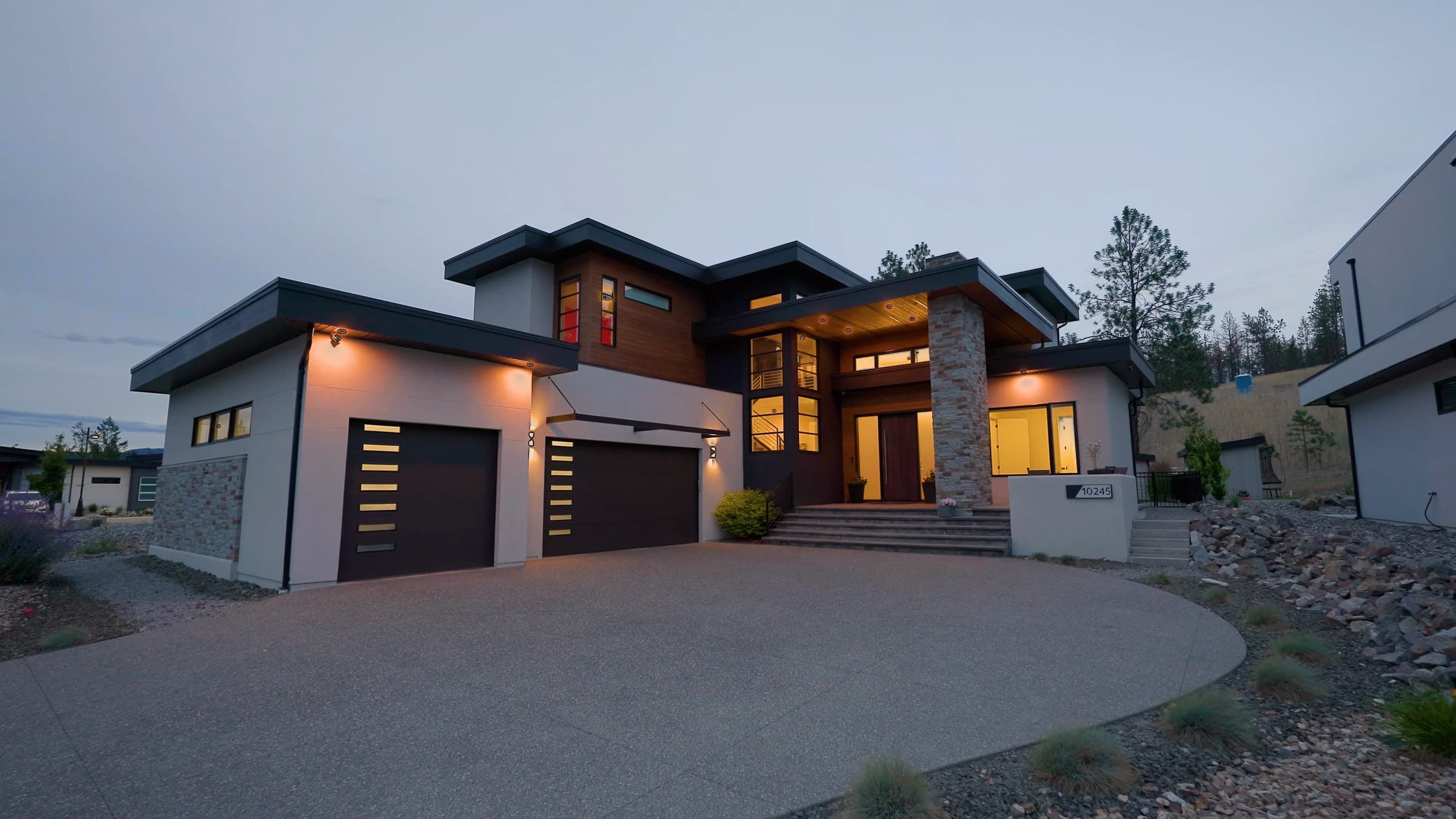 10245 Beacon Hill Drive, Lake Country, photo 2