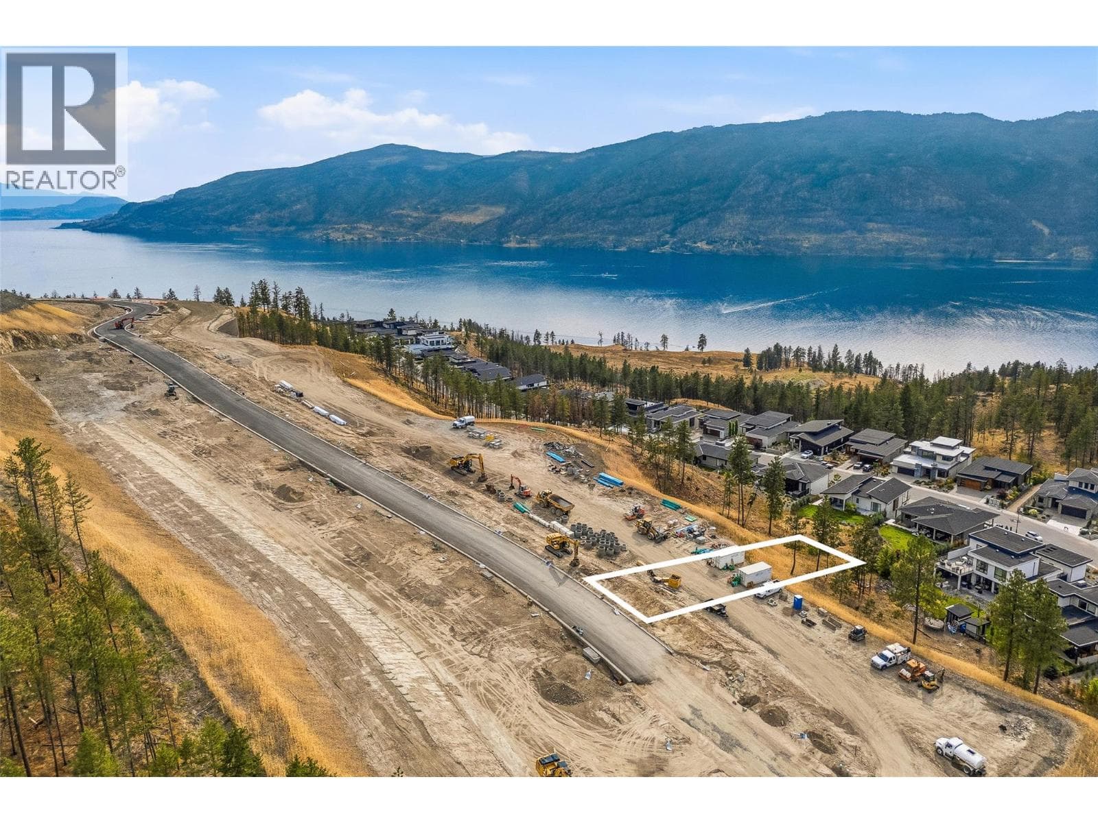 10305 Beacon Hill Drive, photo 1