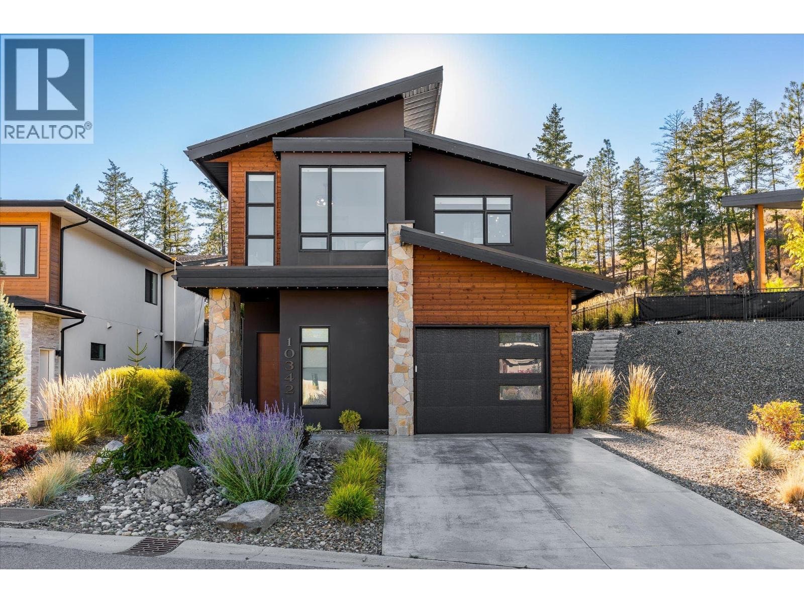 10342 Long Road, photo 1