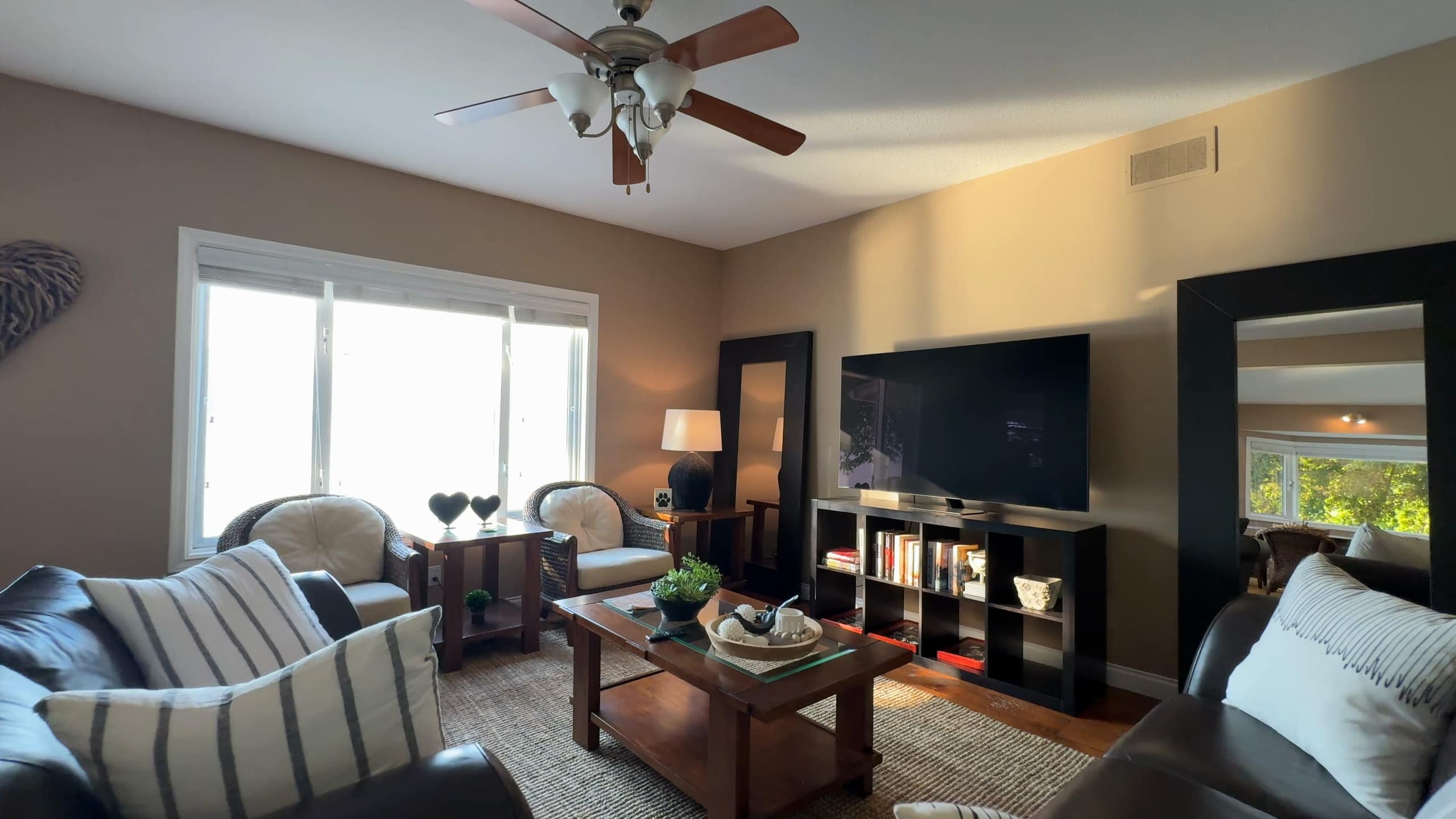 12056 Okanagan Centre Road W, Lake Country: family room