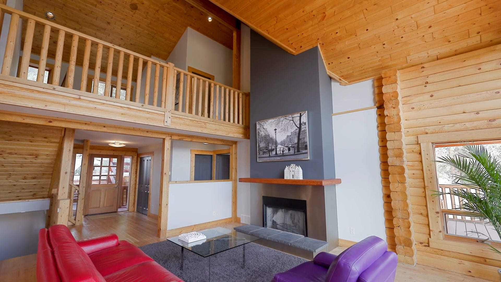 1469 Vancouver Road, West Kelowna: living room