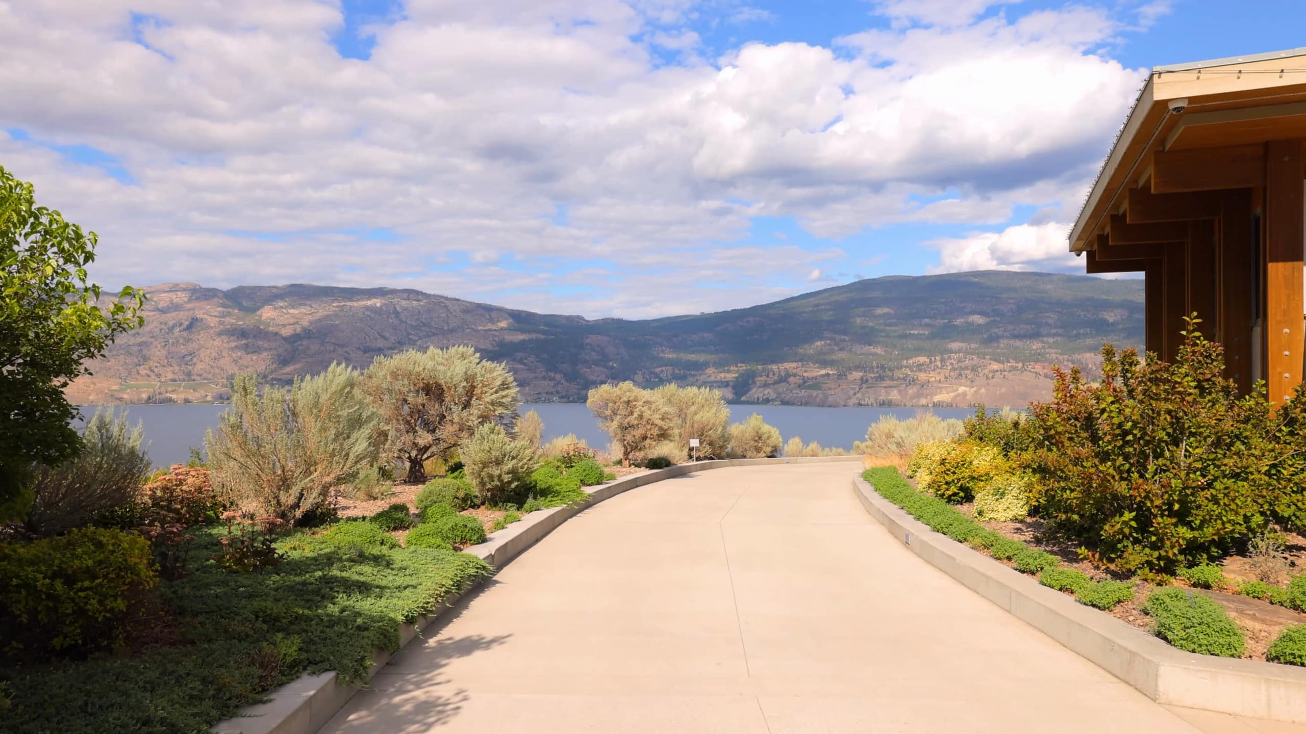 18555 Matsu Drive, Summerland: driveway lake view